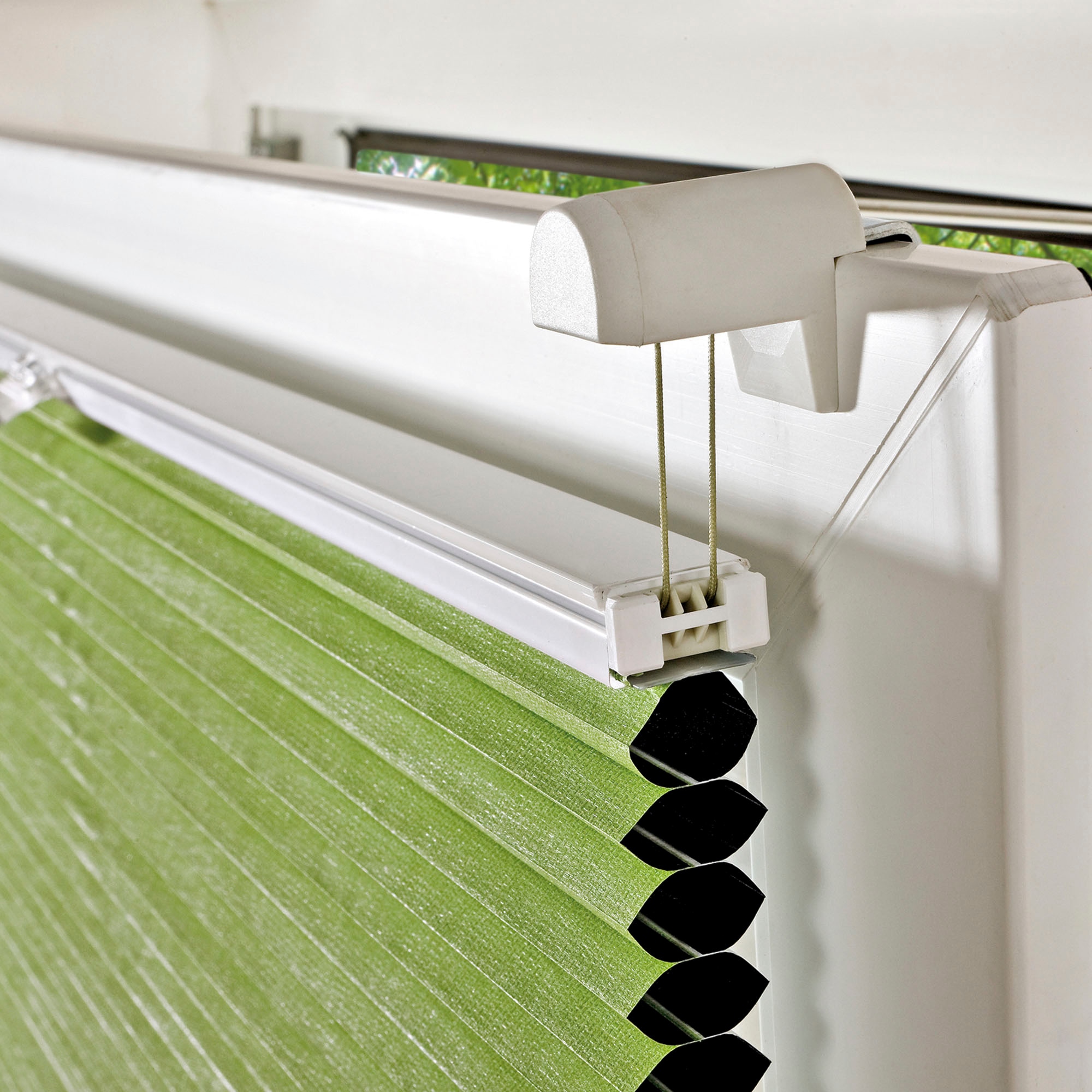 Liedeco Plissee »Klemmfix-Thermo-Plissee«, Lichtschutz, ohne Bohren, verspannt