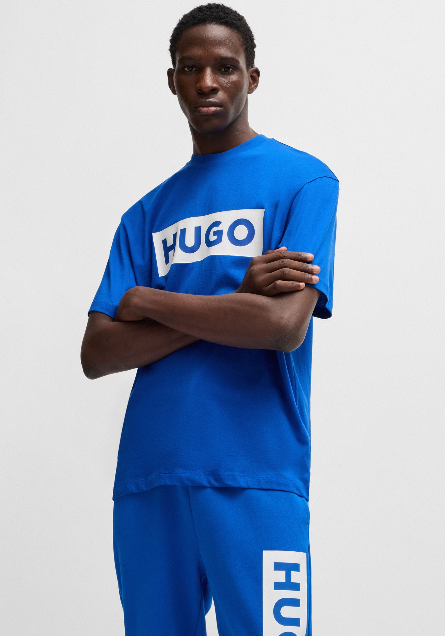 HUGO Blue T-Shirt »Nico« mit großem Logo-Print, Unisex