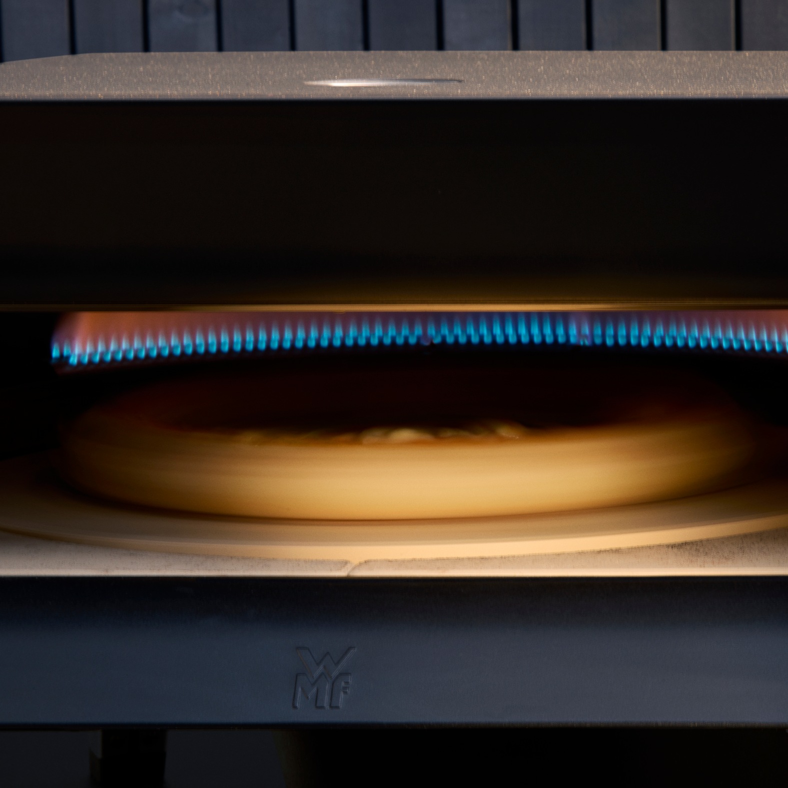 WMF Pizzaofen »Pizzaiolo Pro, Gaspizzaofen, knusprige Ergebnisse in 90 Sekunden«, automatische Drehmechanik, hochwertiger Pizzastein, inkl.Pizzaschaufel