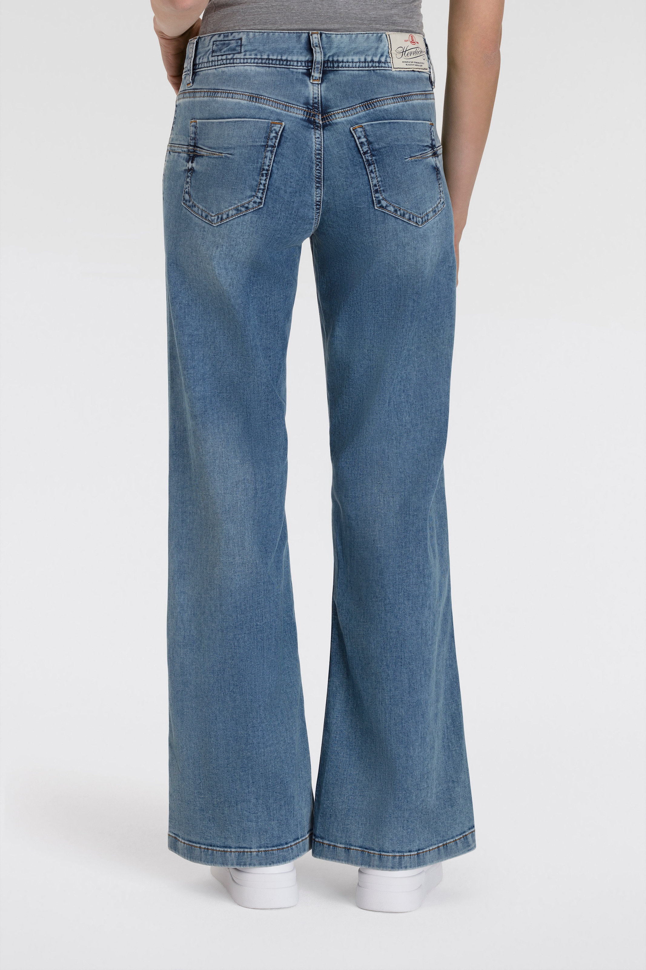 Herrlicher 5-Pocket-Jeans »Edna Denim Light«, im Flared Fit