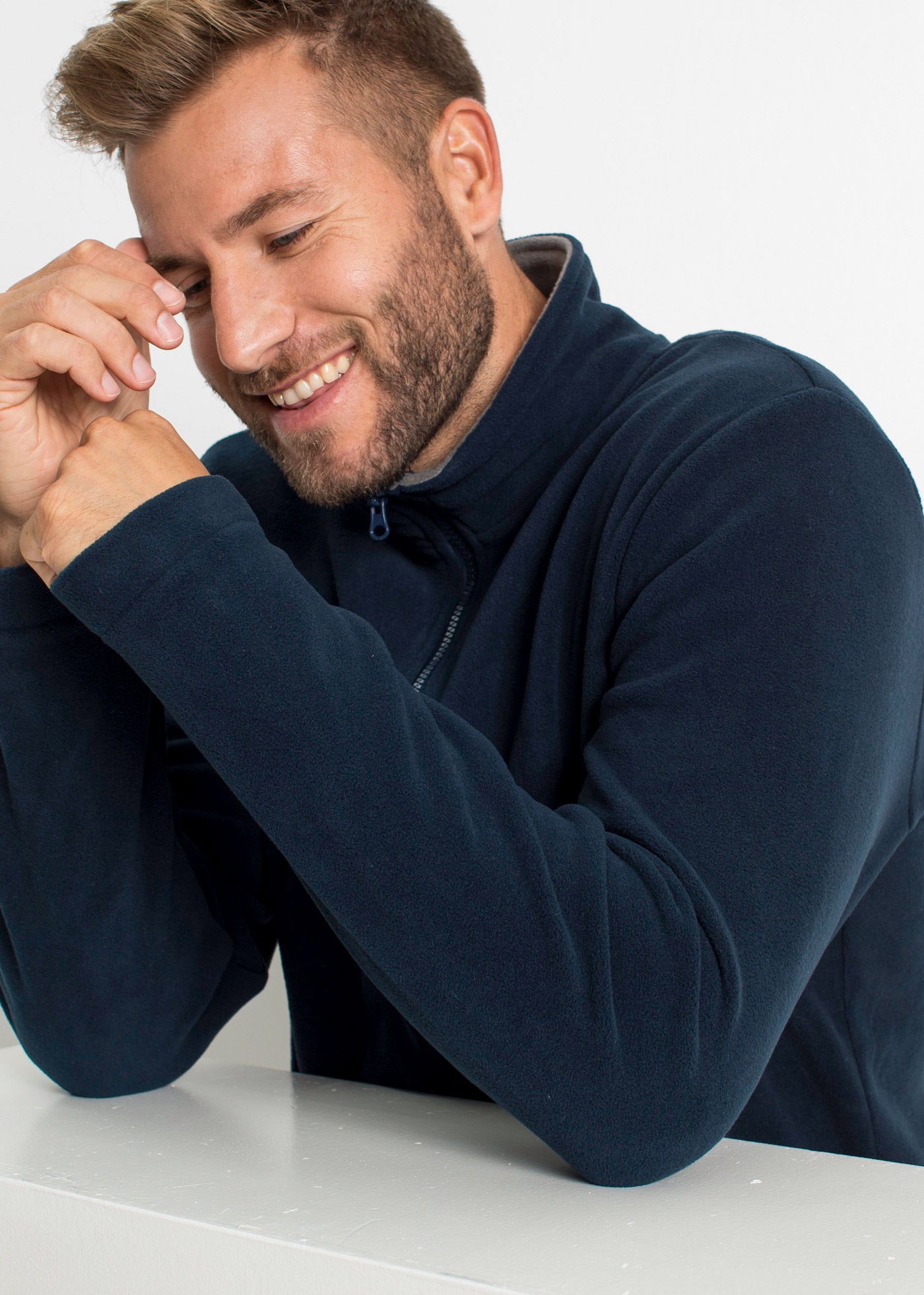 bonprix Fleecejacke »Fleecejacke« ohne Kapuze mit Reißverschluss, mit Stehkragen, aus pflegeleichtem Polyester