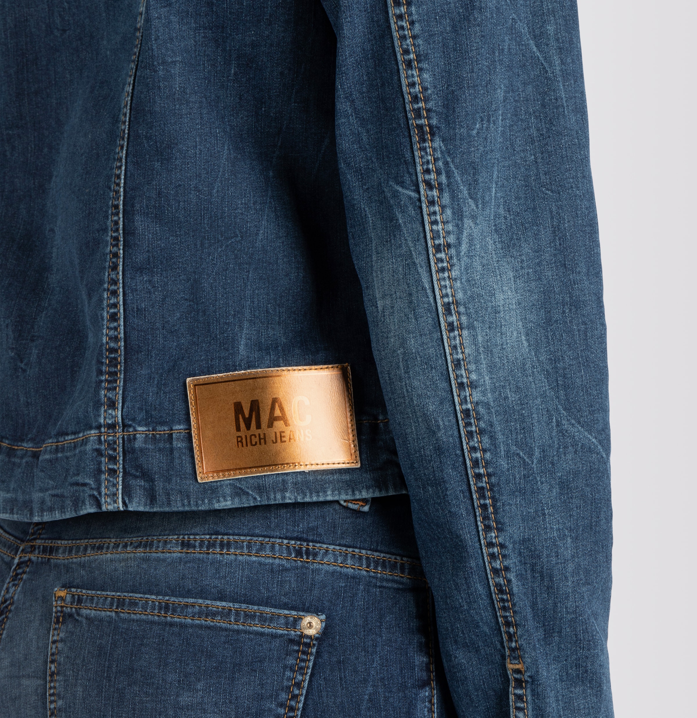 MAC Jeansjacke »RICH JACKET«, aus leichter, sommerlicher Denim-Qualität mit hohem Baumwoll-Anteil