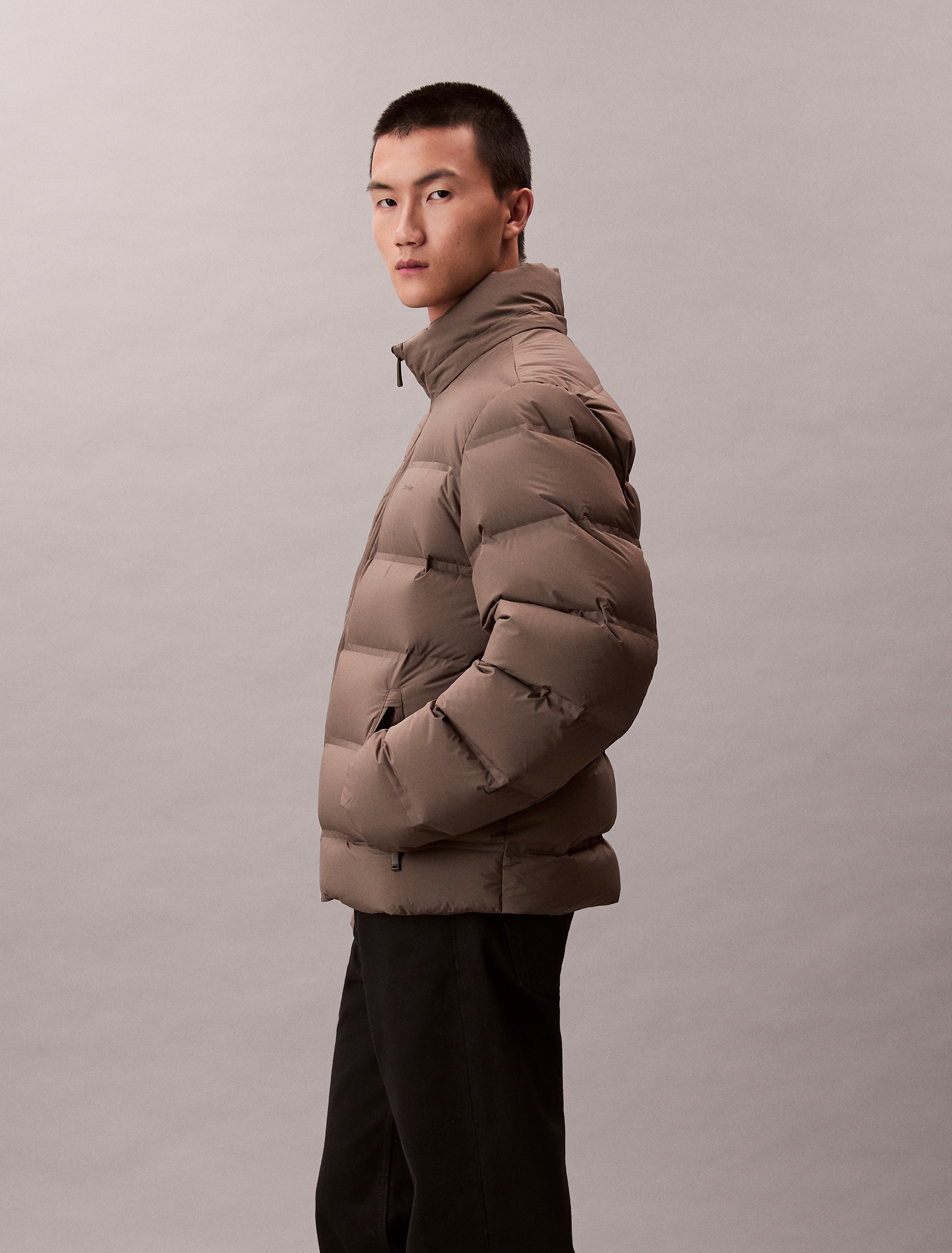Calvin Klein Steppjacke »LS QUILTED BONDED CHANNEL HD PUF« ohne Kapuze Mit Rundhalsausschnitt, regular fit