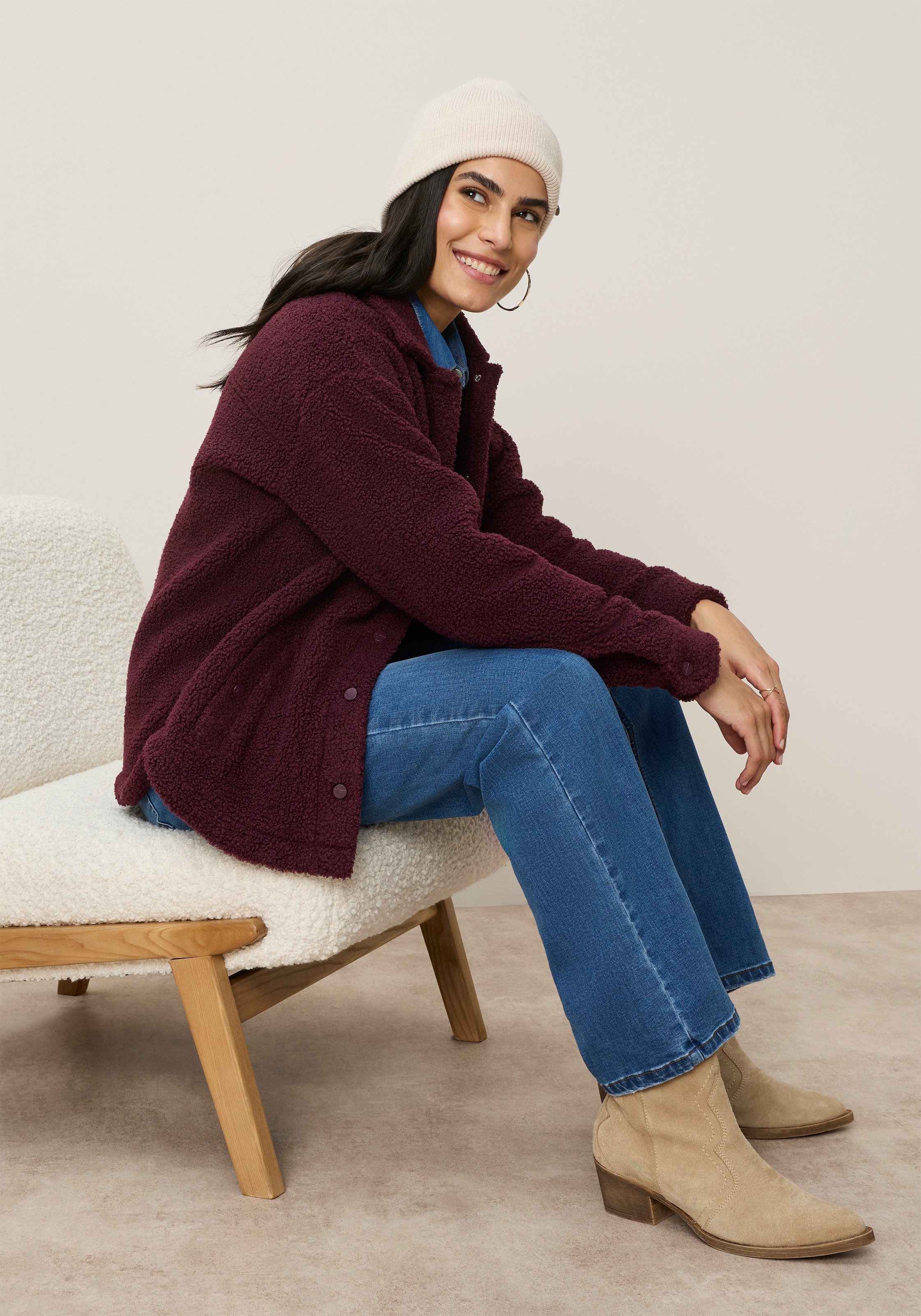 Tamaris Fleecejacke mit Knopfleiste, hüftbedeckend, figurumspielend, wärmend, atmungsaktiv