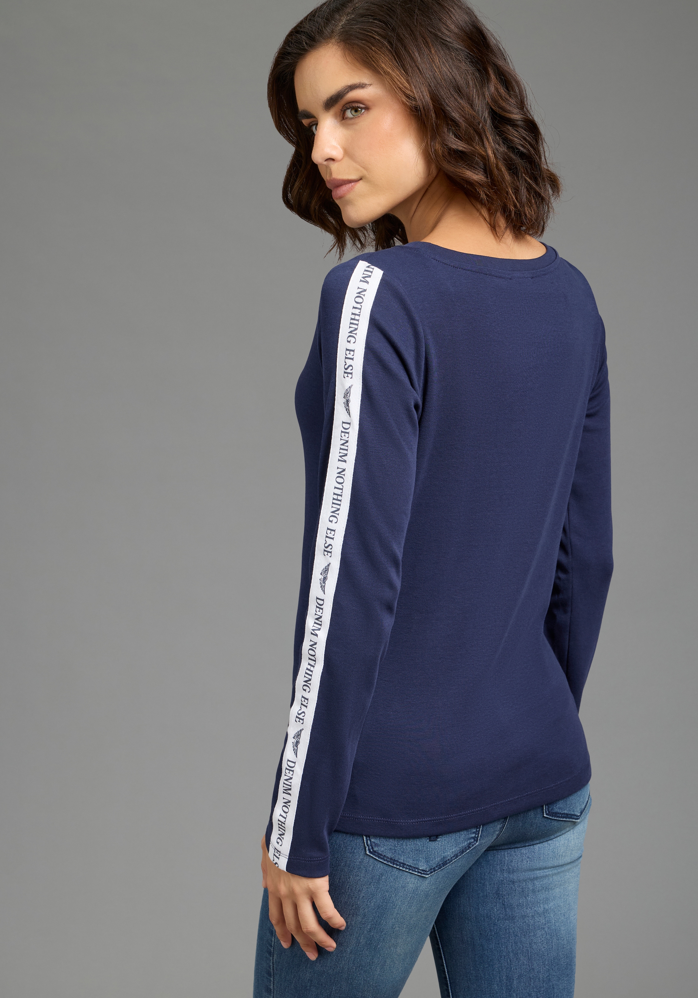 Arizona Langarmshirt langärmelig,  figurbetont,  unifarben mit Farbeinsätzen