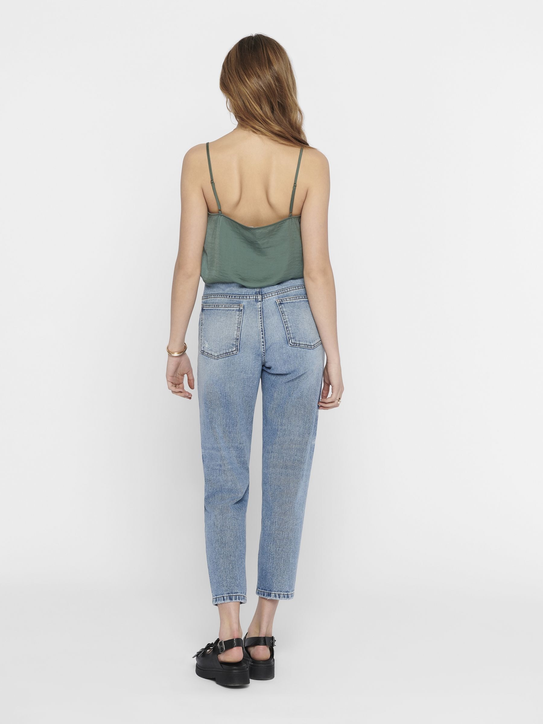 ONLY Spaghettitop »ONLDEBBIE SINGLET NOOS WVN« Kunstfaser, regular fit, Rundhals