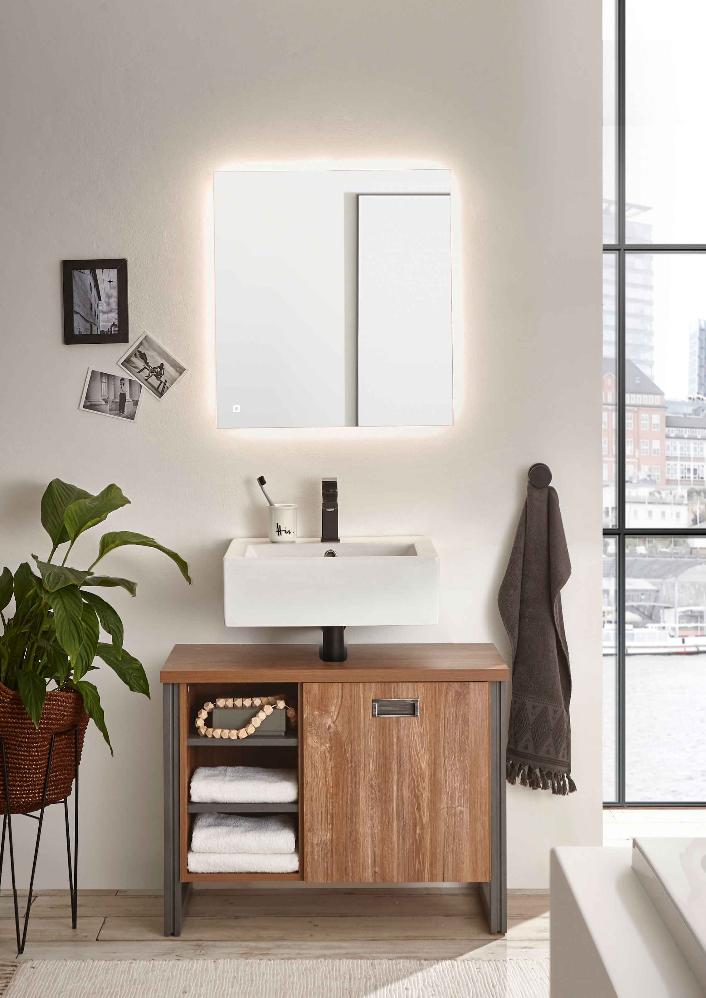 Home affaire Badmöbel-Set »Detroit, Bad im Industrialdesign, inkl. LED, 2-teiliges Badezimmer«, (2 St.), Waschbeckenunterschrank und Spiegel, holzfarben, mit offenen Fächern