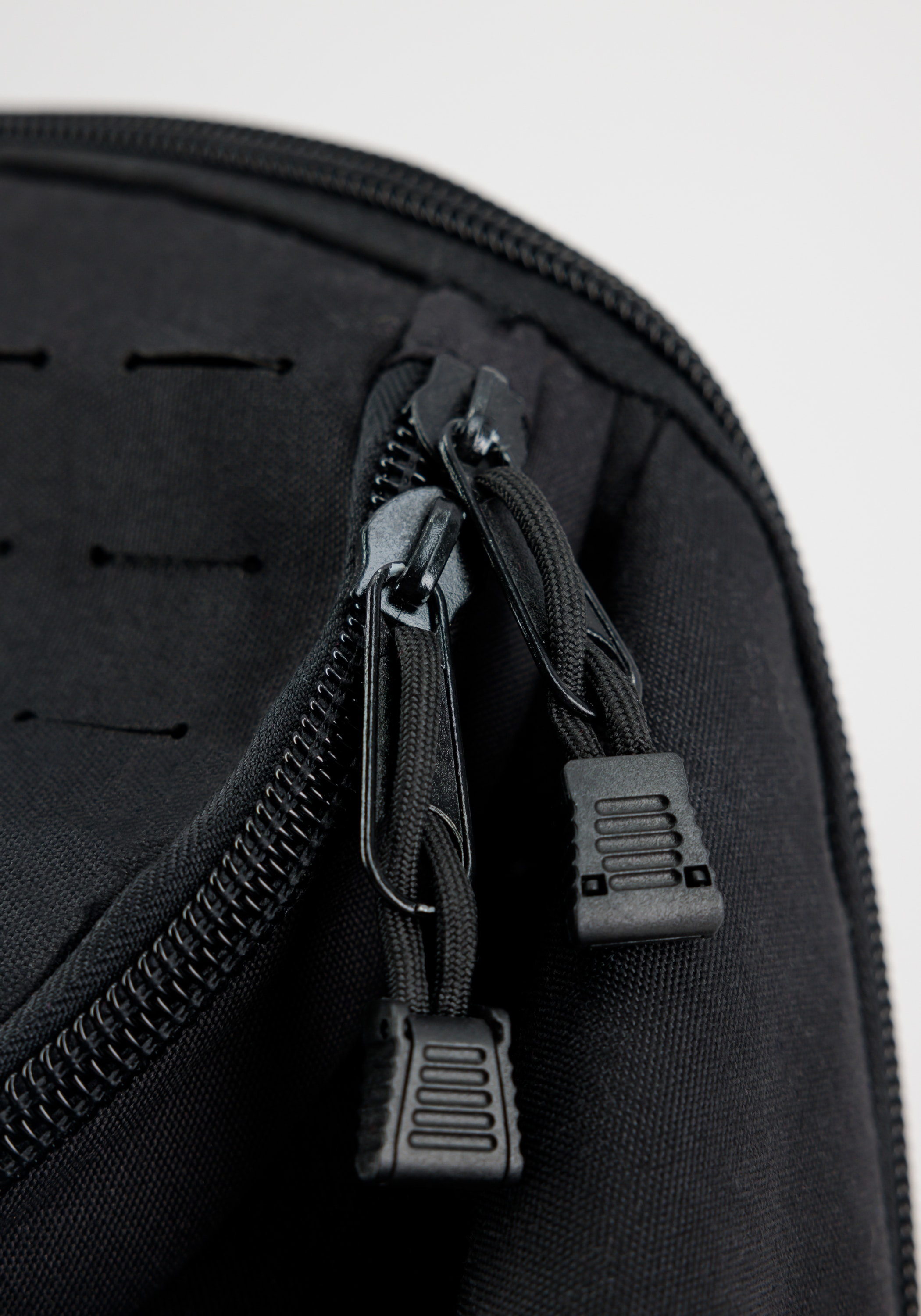 Alpha Industries Schultertasche »Alpha Industries Accessoires - Bags Alpha Combat Backpack«