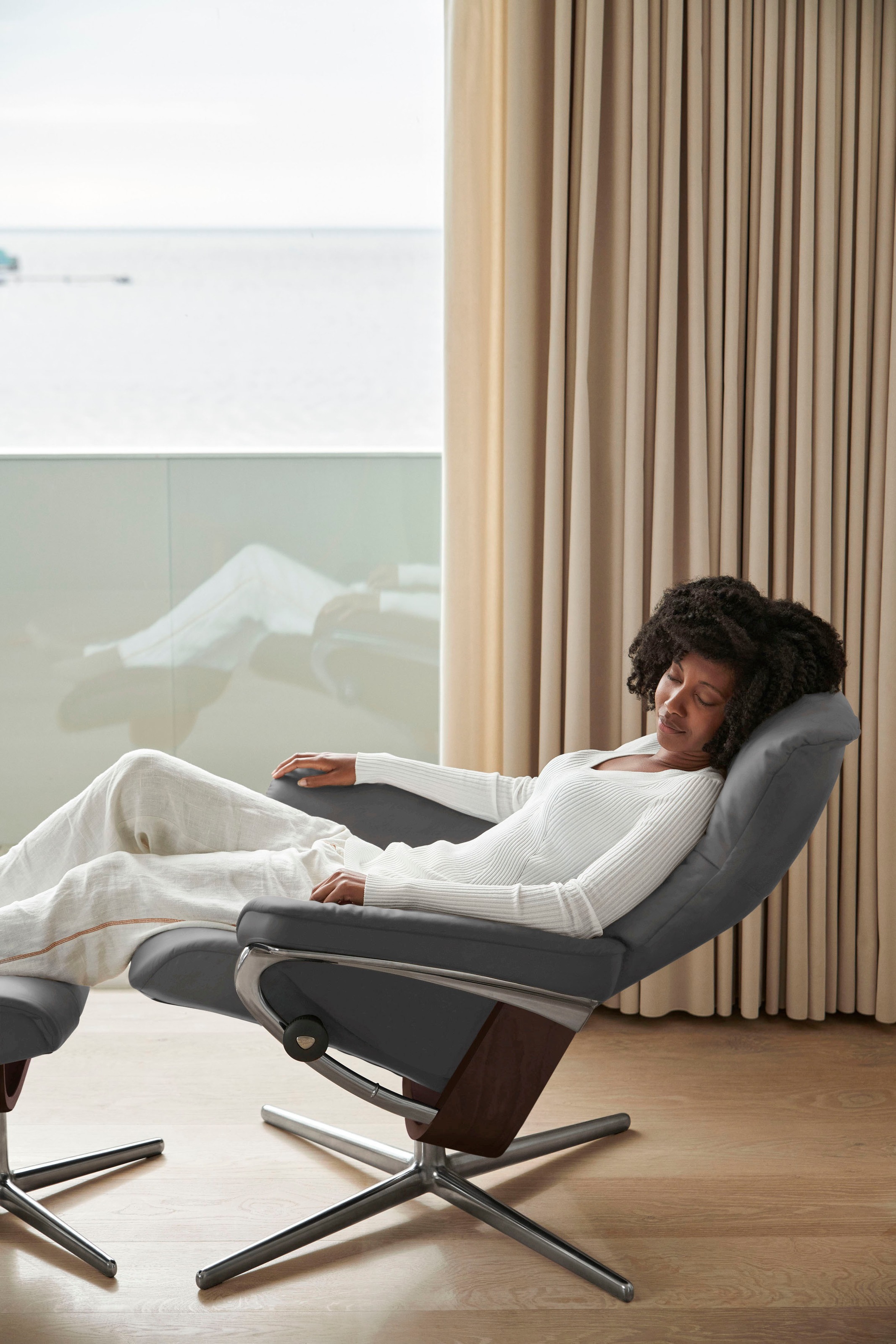 Stressless® Fußhocker »Mayfair« mit Cross Base, Größe S, M & L, Holzakzent Braun