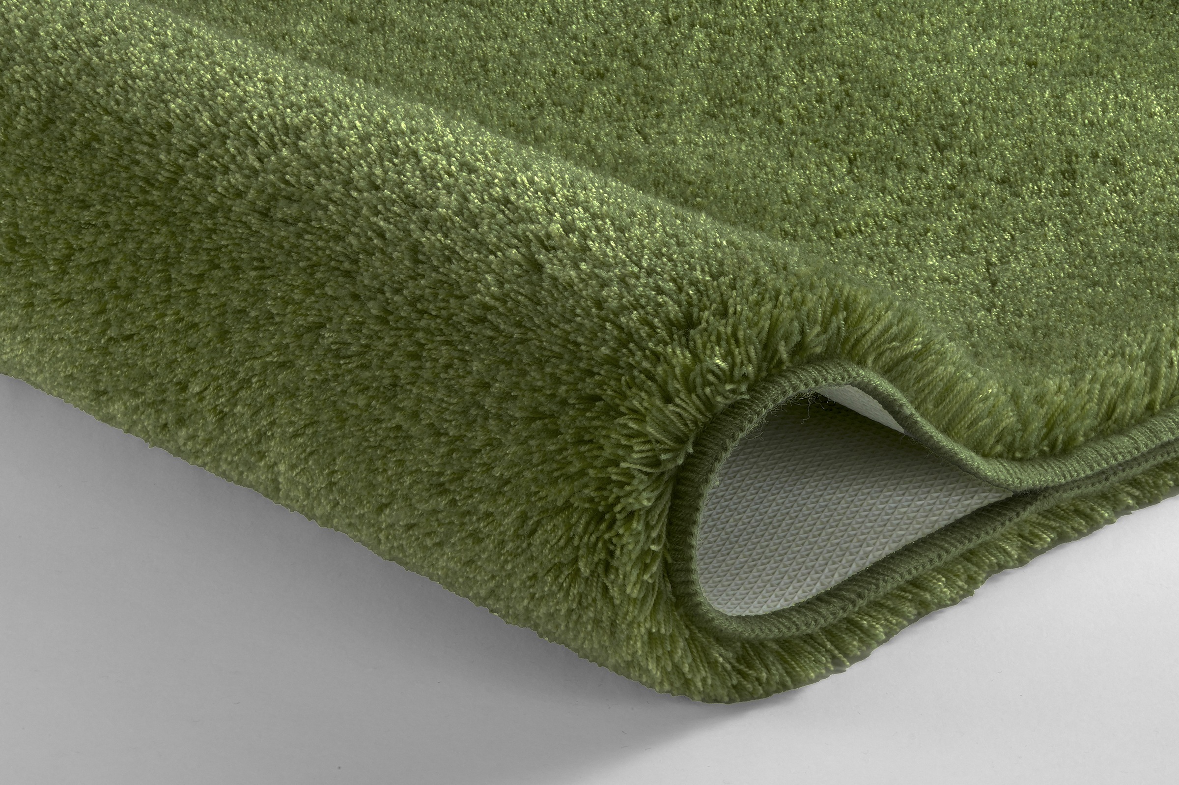 Kleine Wolke Badematte »RELAX«, rutschhemmend beschichtet, fußbodenheizungsgeeignet, Badteppich, Uni Farben, rechteckig, rund & als Set erhältlich