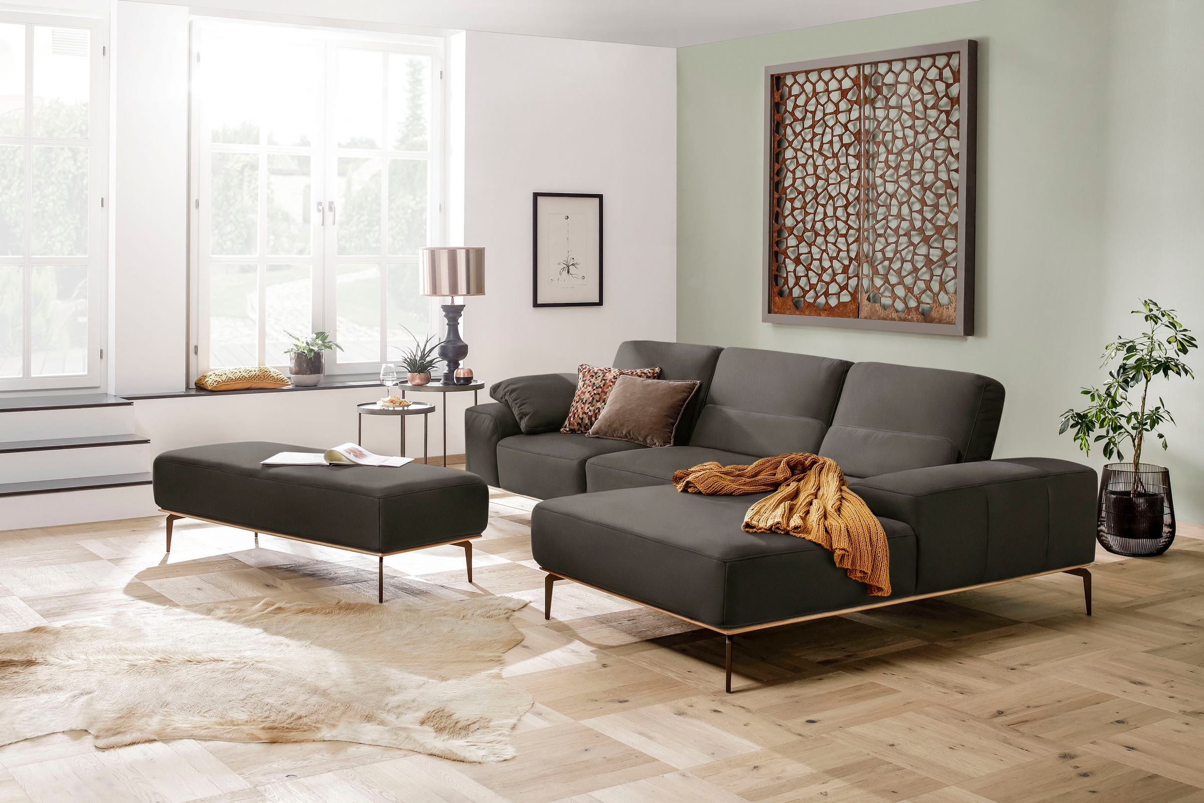 W.SCHILLIG Ecksofa »run, Designsofa mit tollem Sitzkomfort, bequem, L-Form«, mit Holzsockel, Füße in Bronze pulverbeschichtet, Breite 319 cm