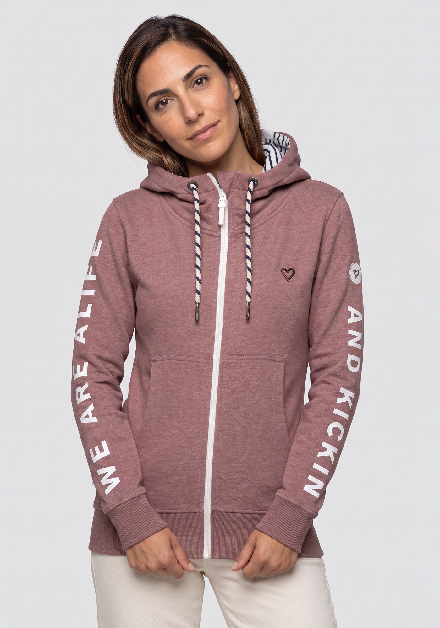Alife & Kickin Sweatjacke »JessyAK A« leichte Kapuzensweatjackemit Logo-Schriftzug auf den Ärmeln