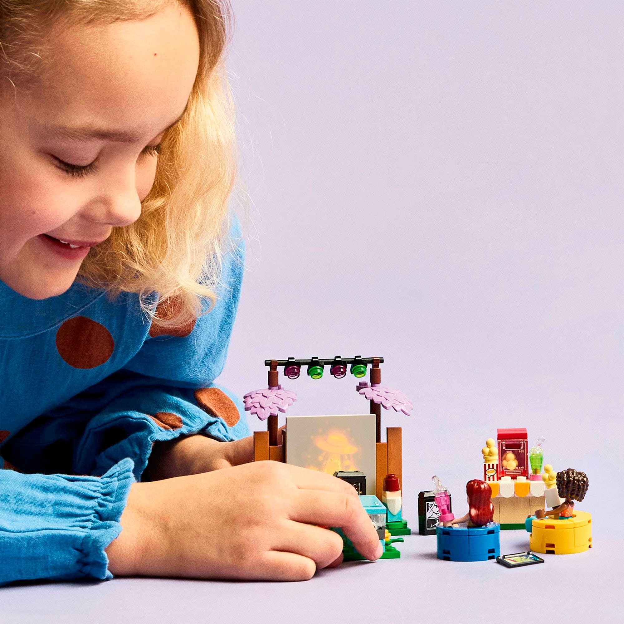 LEGO® Konstruktionsspielsteine »Filmabend mit Freunden (42642), LEGO Friends«, (154 St.), Made in Europe