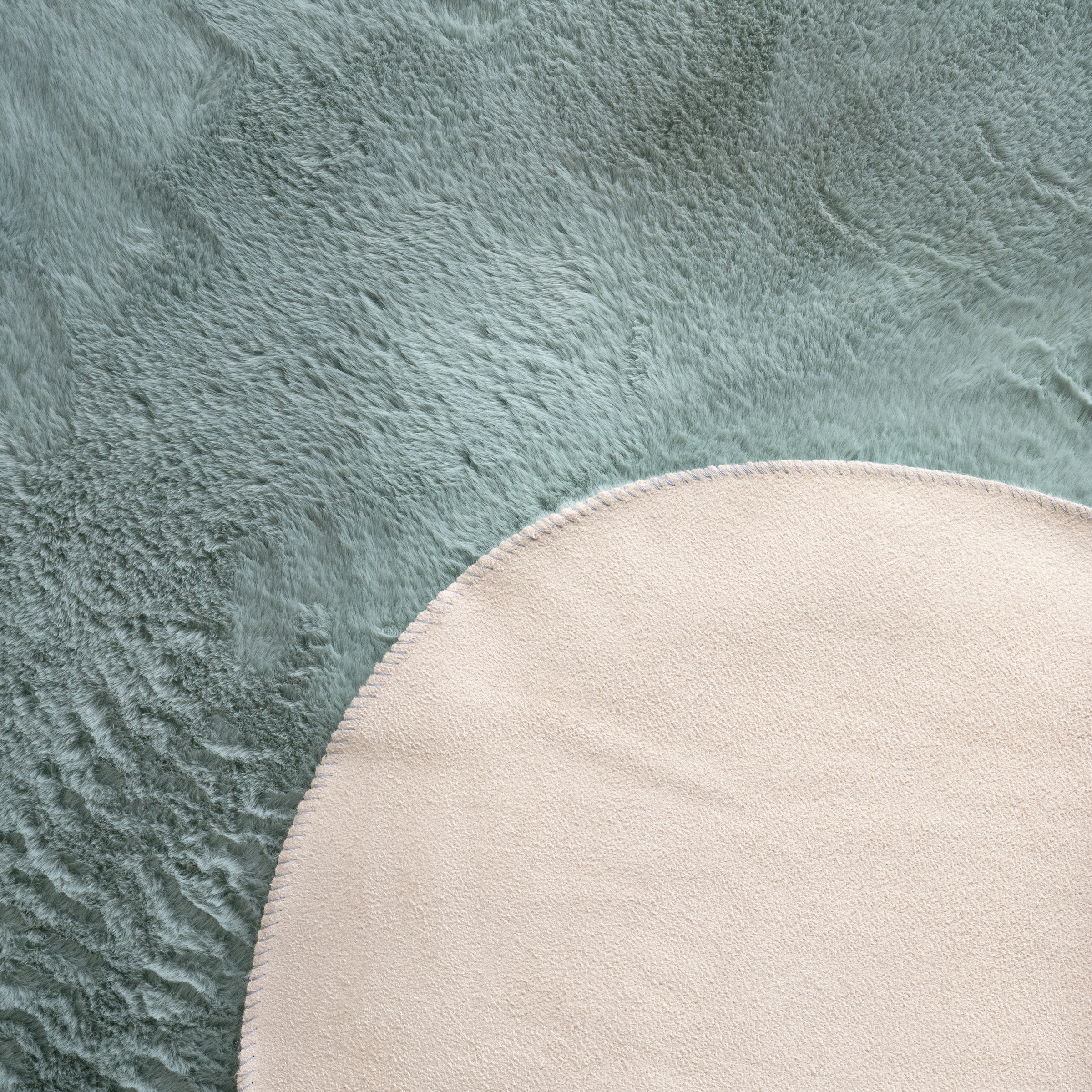 Paco Home Fellteppich »Pelt 640«, fellförmig, 16 mm Höhe, Kunstfell, Uni Farben, sehr weicher Flor