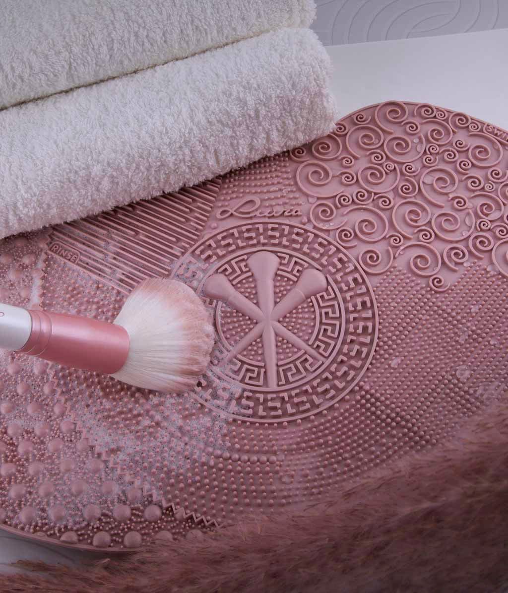 Sonderangebotsartikel Luvia Cosmetics Foundationpinsel »Brush Cleansing Black« online Mat kaufen 