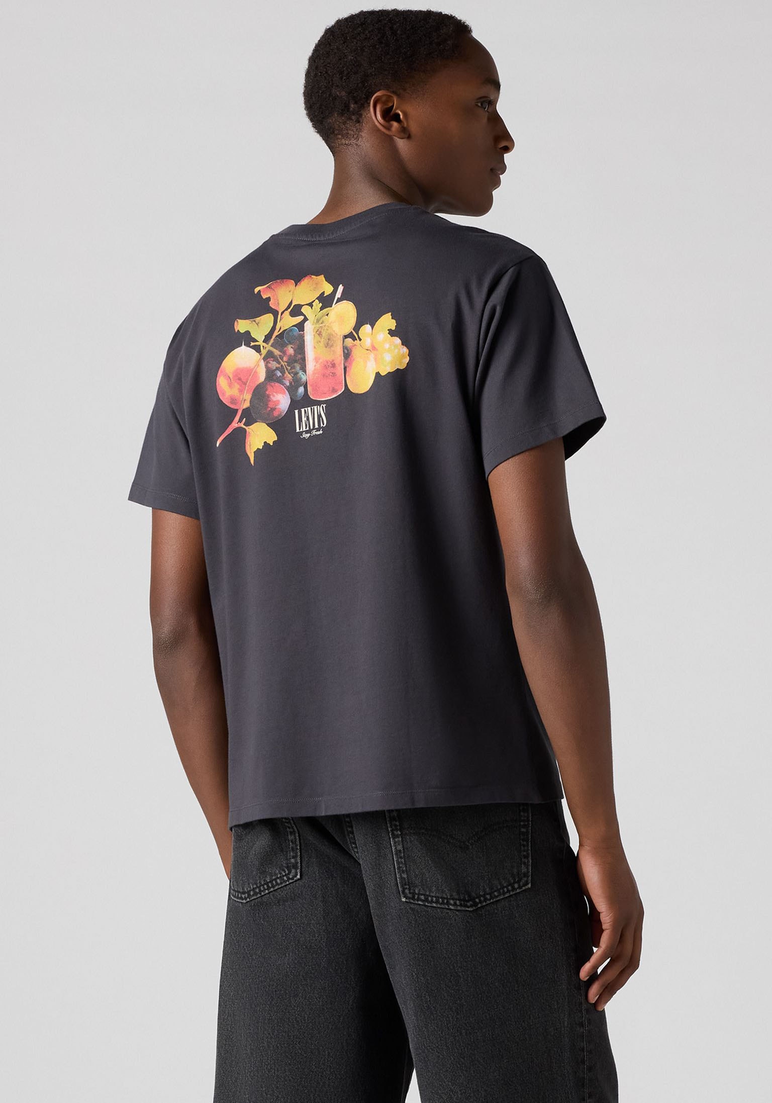 Levi's® T-Shirt »SEVINTAGE«, mit Logo-Aufnäher auf der Brust