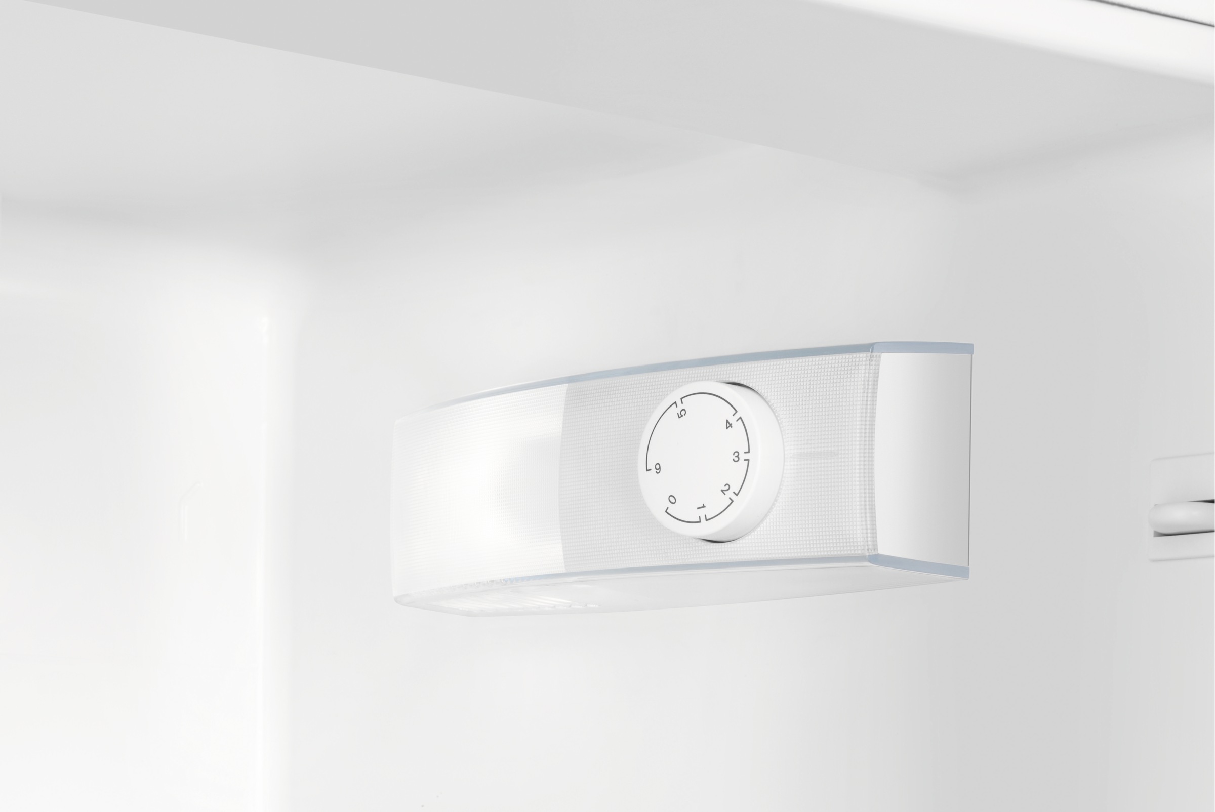 AEG Einbaukühlschrank 5000 »TSK50882DS«, EcoLine - Unsere energieeffiziente günstig online kaufen