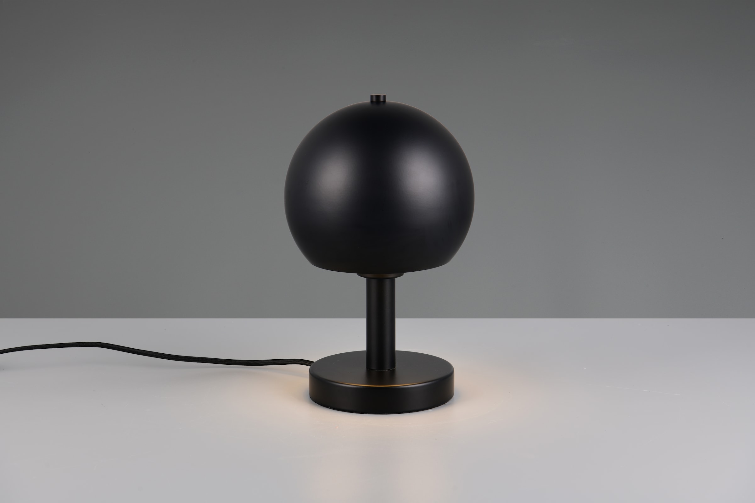 Leonique Tischlampe »Christelle, Deko Tischleuchte mit Metallschirm Ø 18cm Höhe 29cm«, 1 flammig, Leuchtmittel E27 | Leuchtmittel wechselbar, exkl 1x E27 max 10W, indirektes Licht, Lichtaustritt nur nach unten