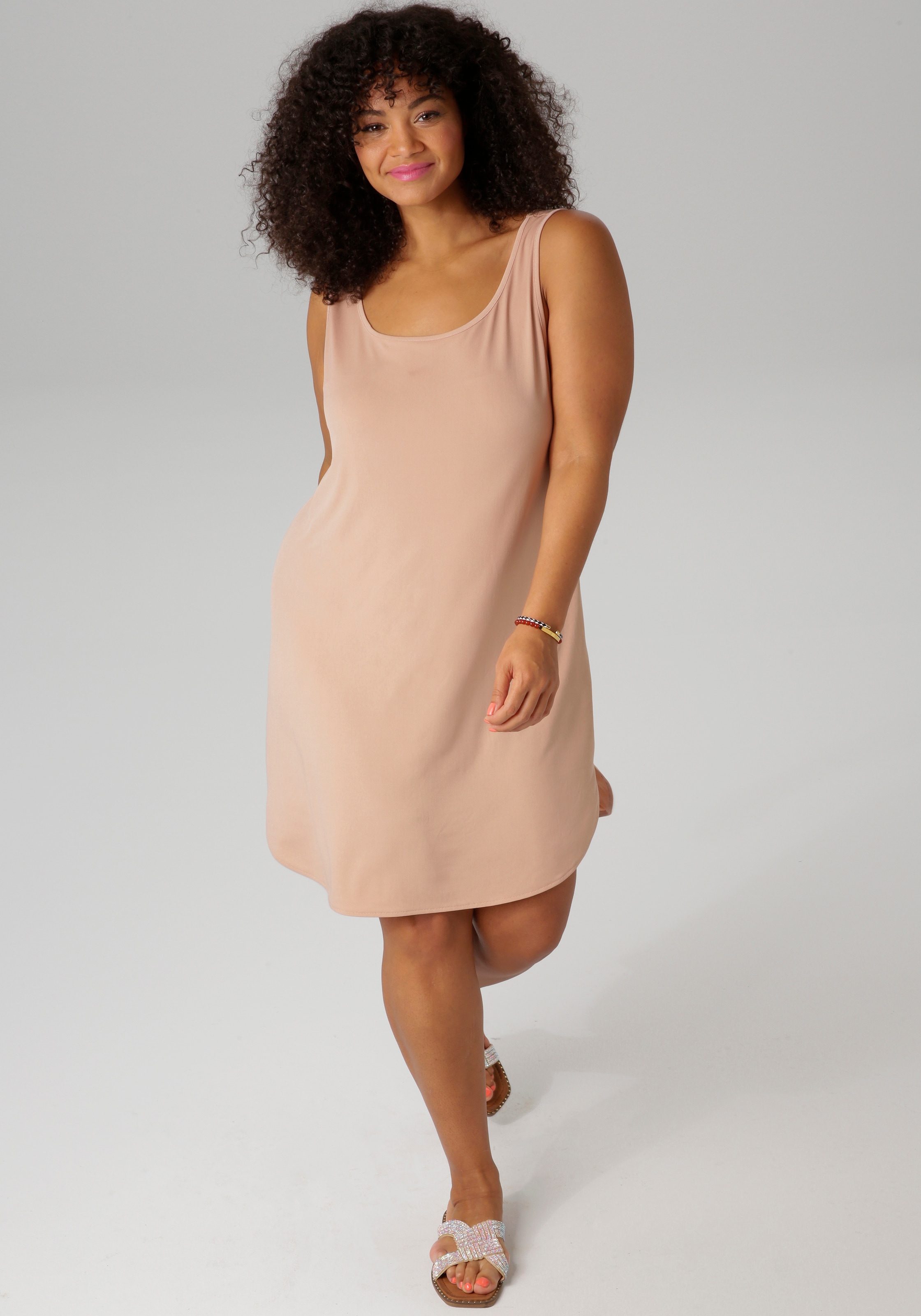Aniston PLUS Unterkleid, ideal unter transparenten Kleidern zu tragen