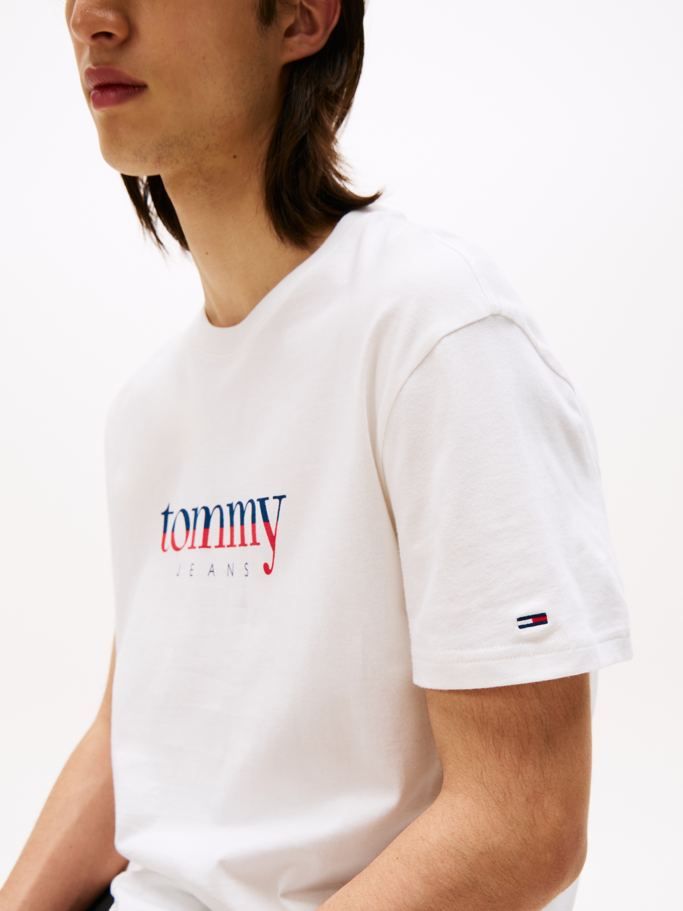 Tommy Jeans T-Shirt »aus Jersey mit Logo«