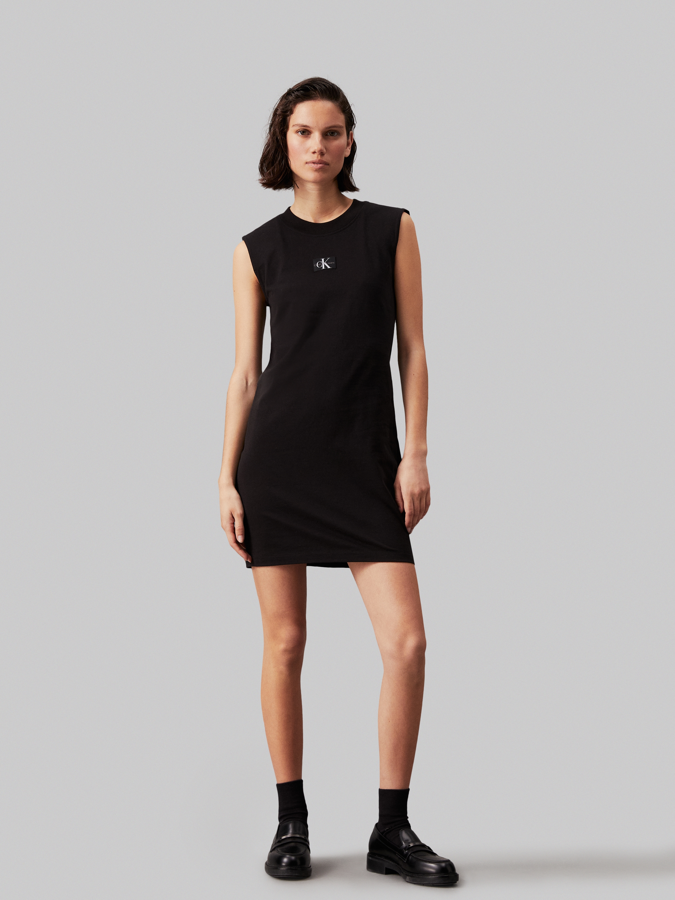 Calvin Klein Jeans Shirtkleid »WOVEN LABEL LOOSE TEE DRESS«, mit Logopatch