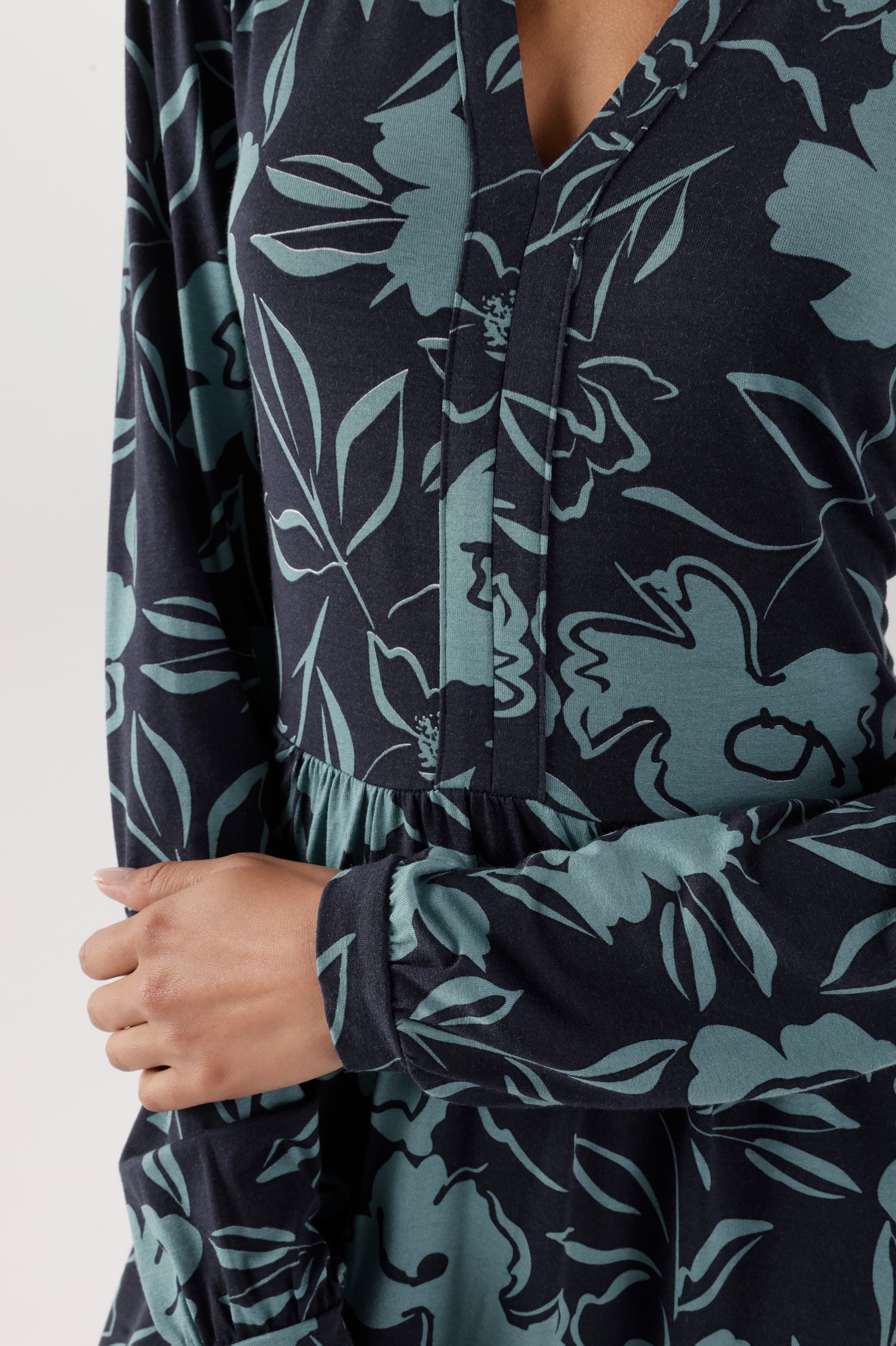 Aniston SELECTED Jerseykleid mit zwei Eingriffstaschen - NEUE KOLLEKTION