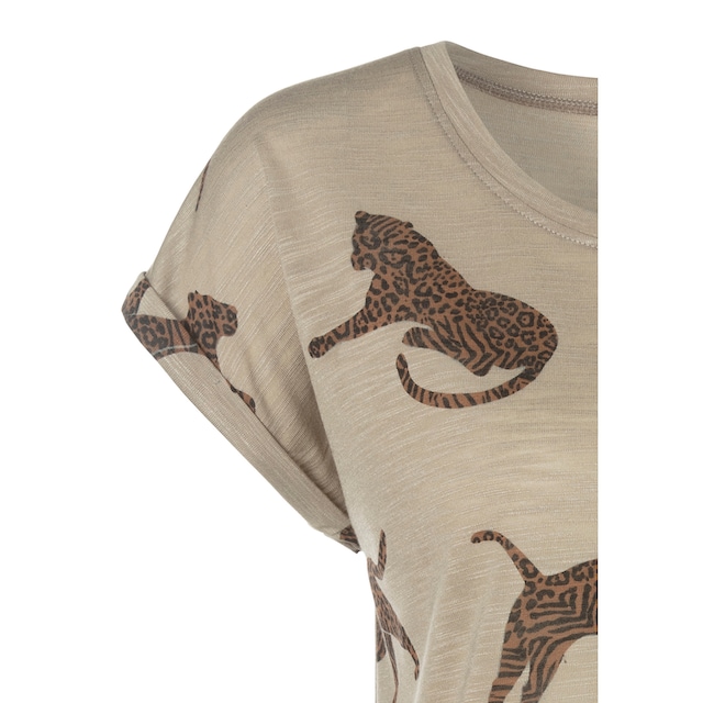 LASCANA Kurzarmshirt, mit Leoparden-Motiv, Damen T-Shirt, lockere Passform,  casual-chic online bei