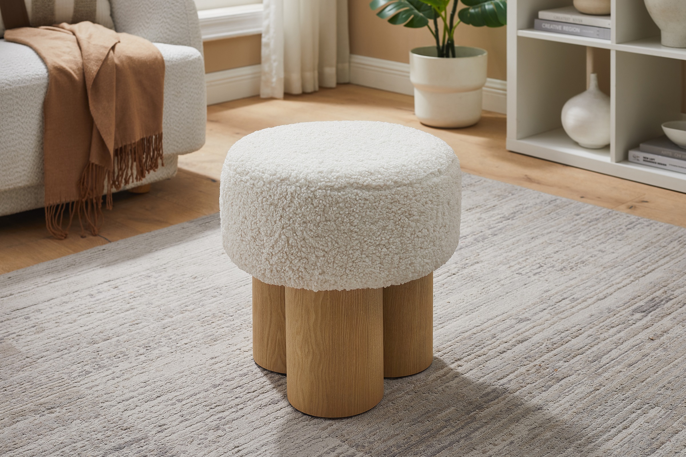 SalesFever Sitzhocker, (1 St.), mit Sitzfläche aus Teddyfell günstig online kaufen