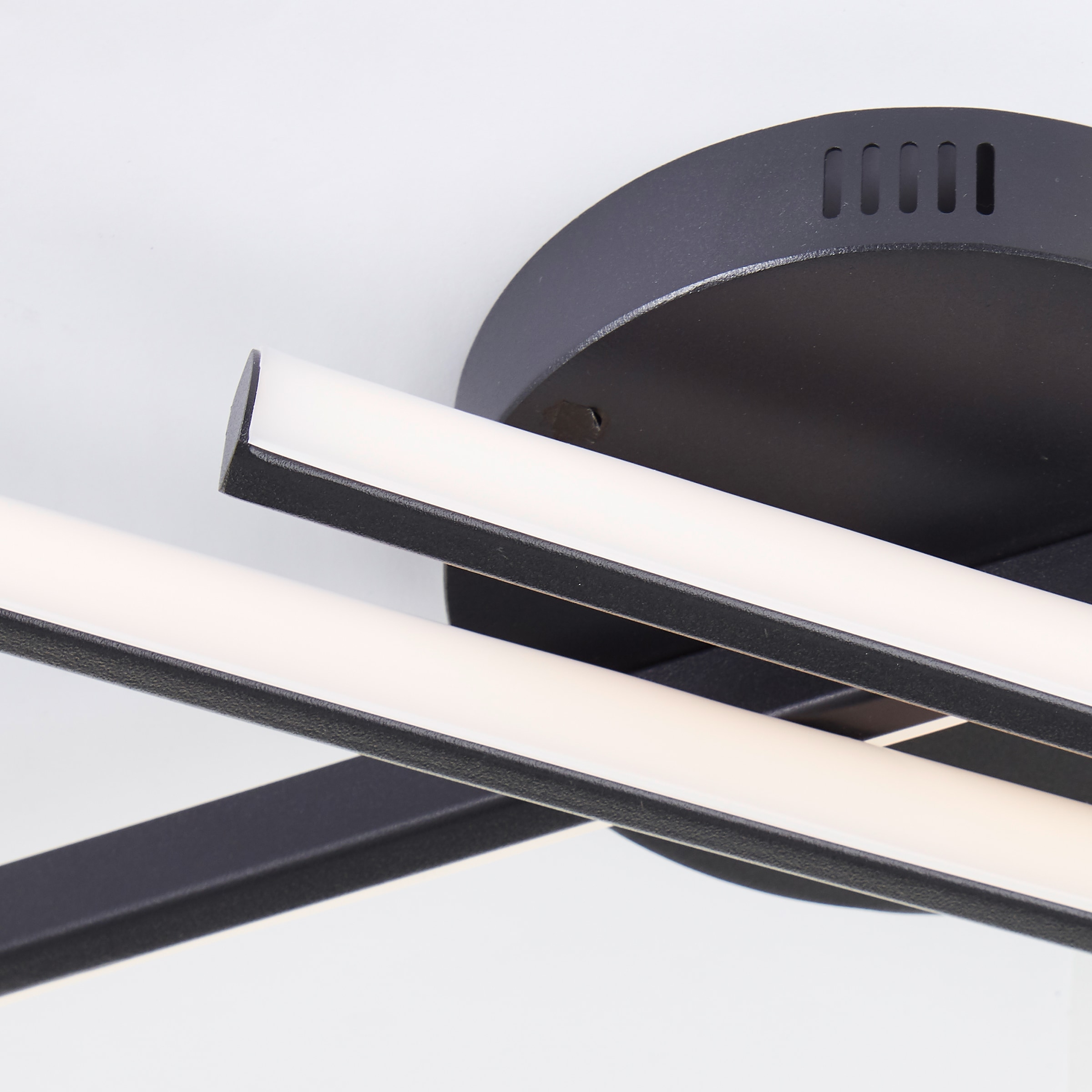 Brilliant LED Deckenleuchte »Hinton« LED-Modul 1 Stk. Warmweiß 66x20 cm, 2800lm, 3000K, dimmbar, Metall, schwarz