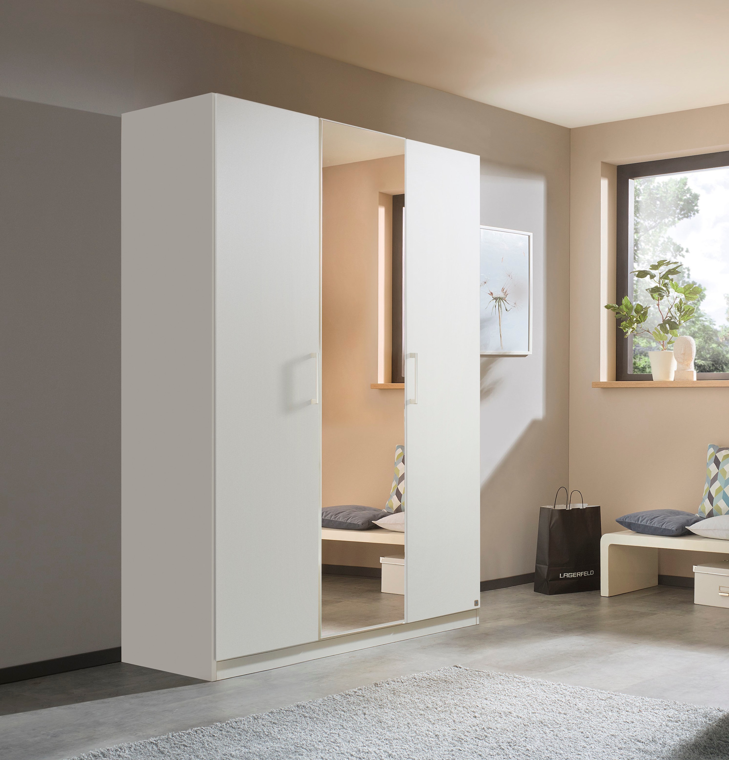 rauch Drehtürenschrank »Kleiderschrank Schrank Garderobe Wäscheschrank COSMO«, mit zusätzlichen Einlegeböden, Metallgriffe in Weiß MADE IN GERMANY