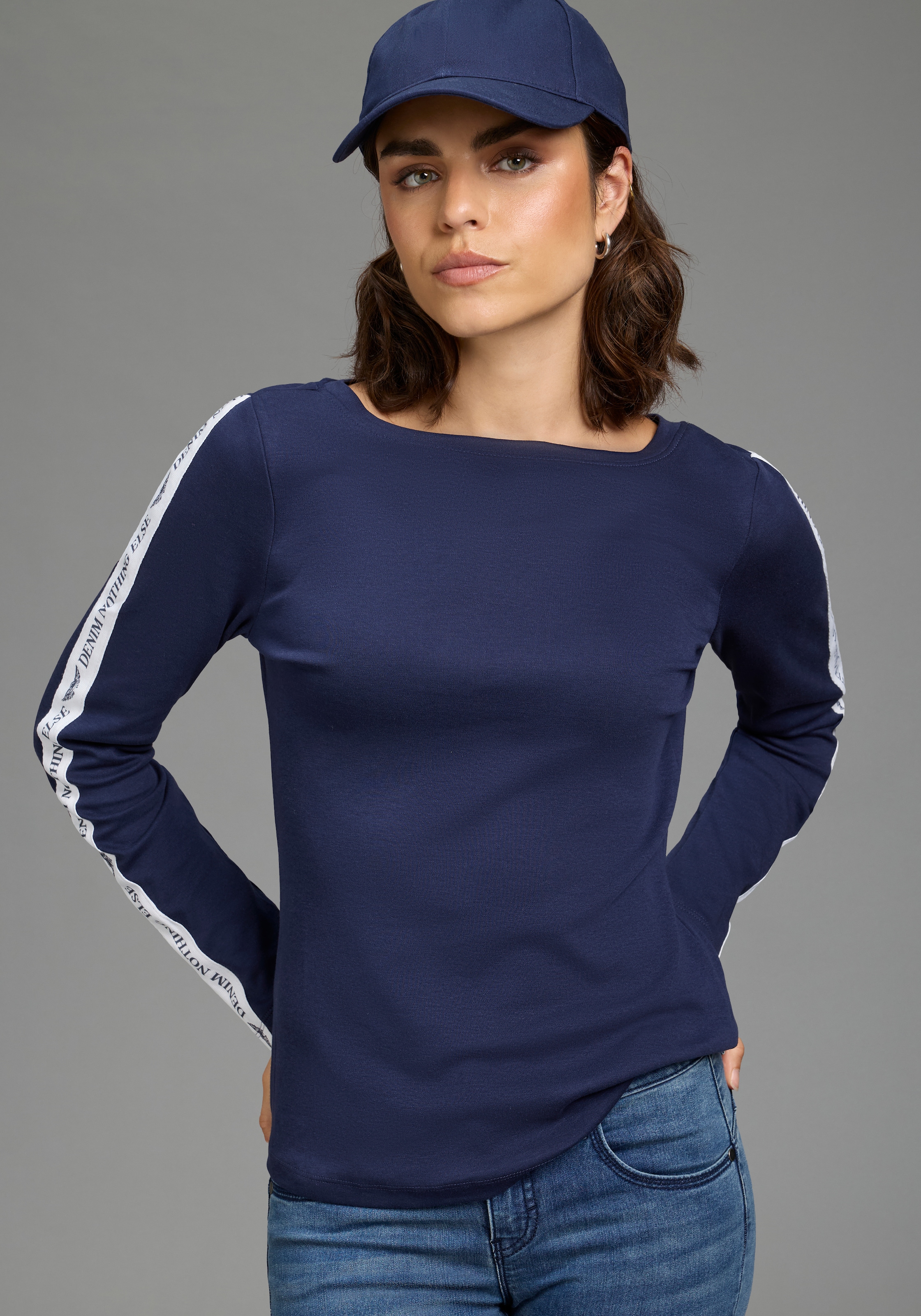 Arizona Langarmshirt langärmelig,  figurbetont,  unifarben mit Farbeinsätzen