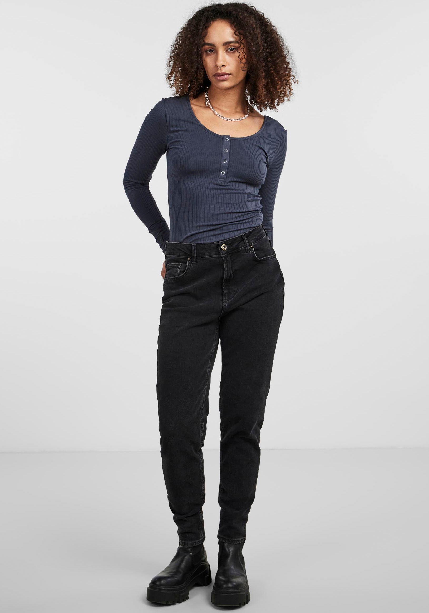 pieces Langarmshirt »PCKITTE LS TOP NOOS BC« Baumwollmischung, slim fit