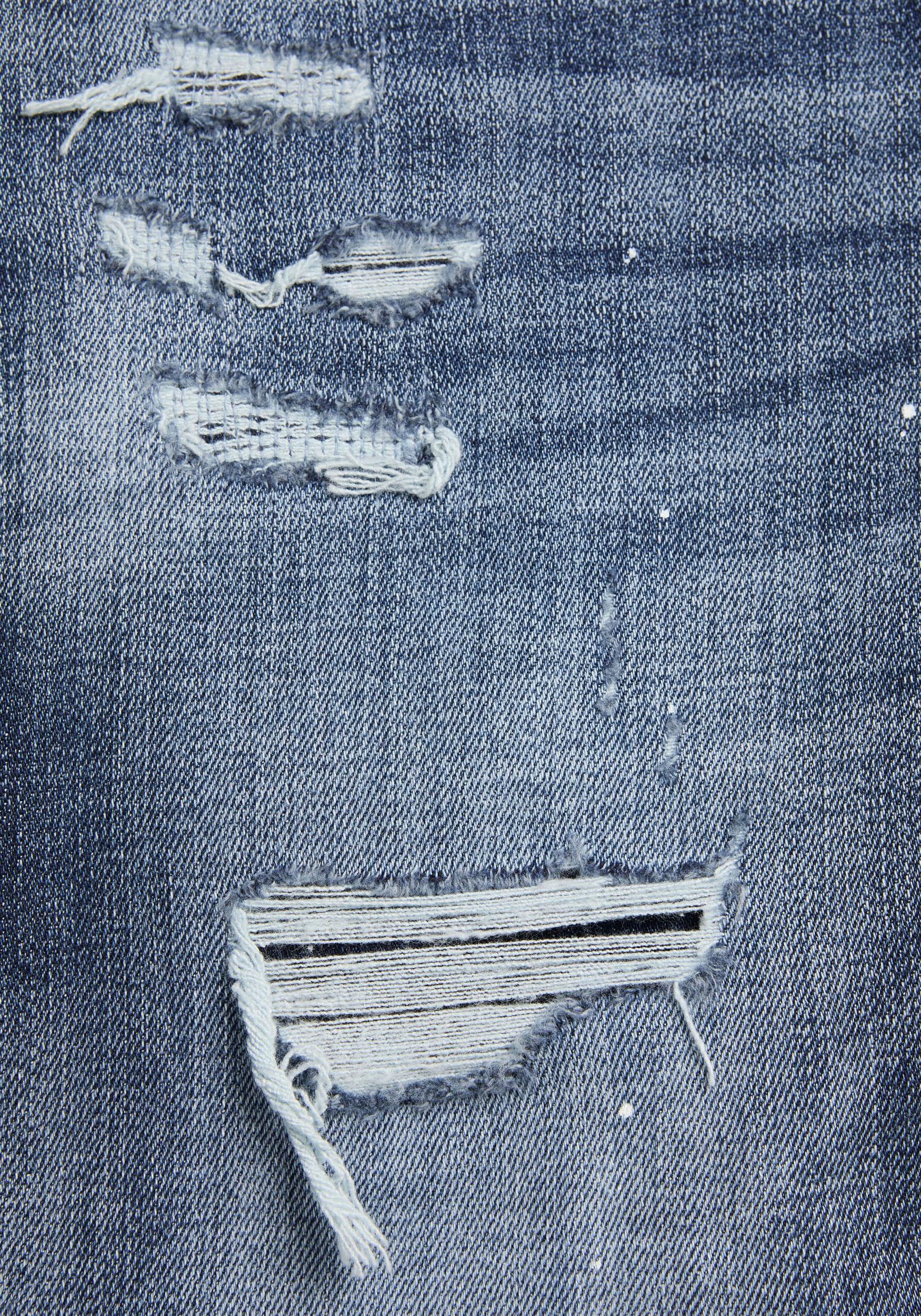 8. Bild von Jack & Jones Jeansshorts »JJIRICK JJBLAIR SHORTS GE 840 SN«, mit Destroyed Effekt