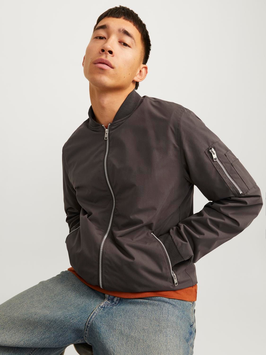 Jack & Jones Blouson »JJERUSH BOMBER NOOS«, ohne Kapuze, mit Reißverschlusstaschen