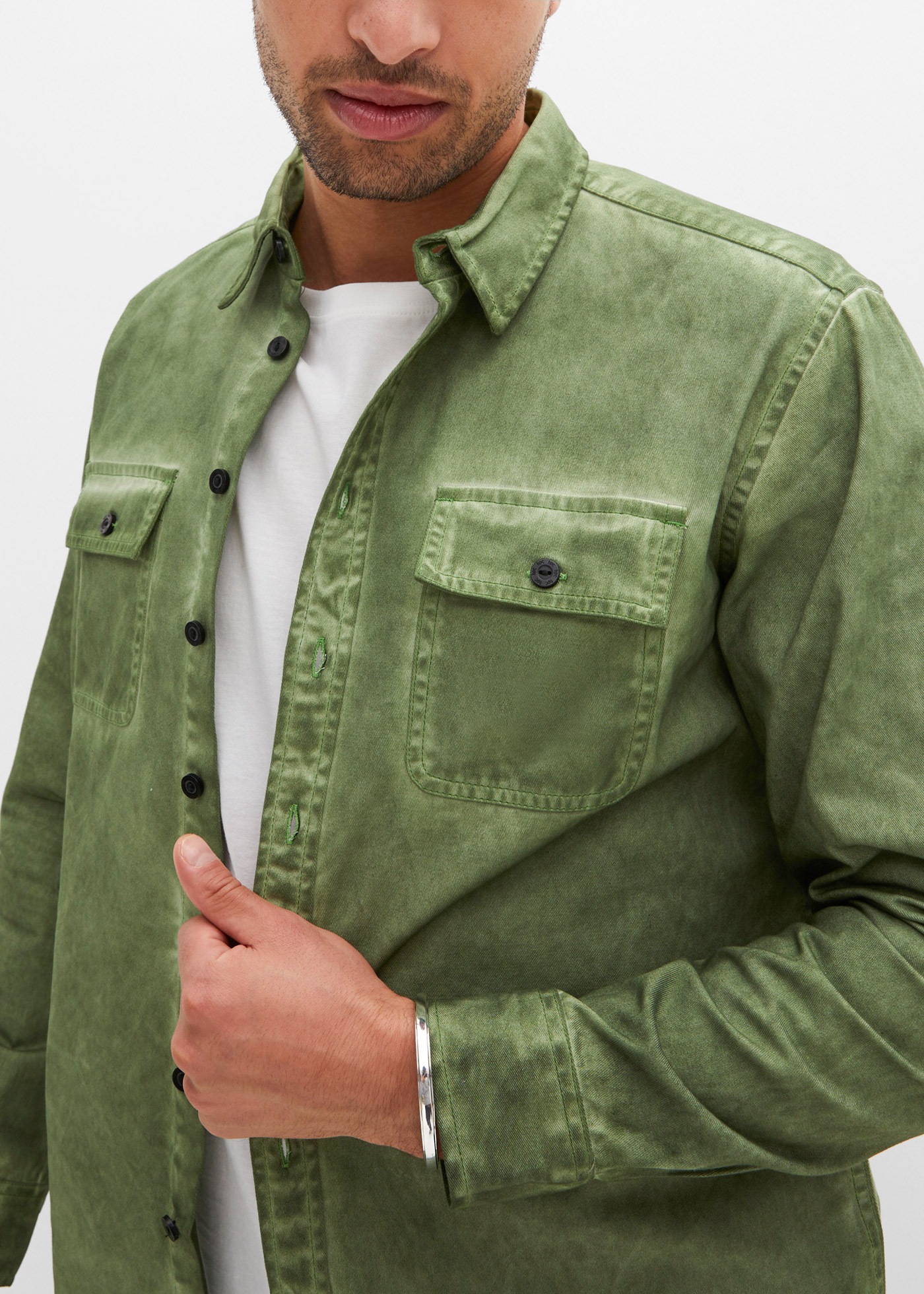 bonprix Langarmhemd mit Brusttaschen in leichter used Optik