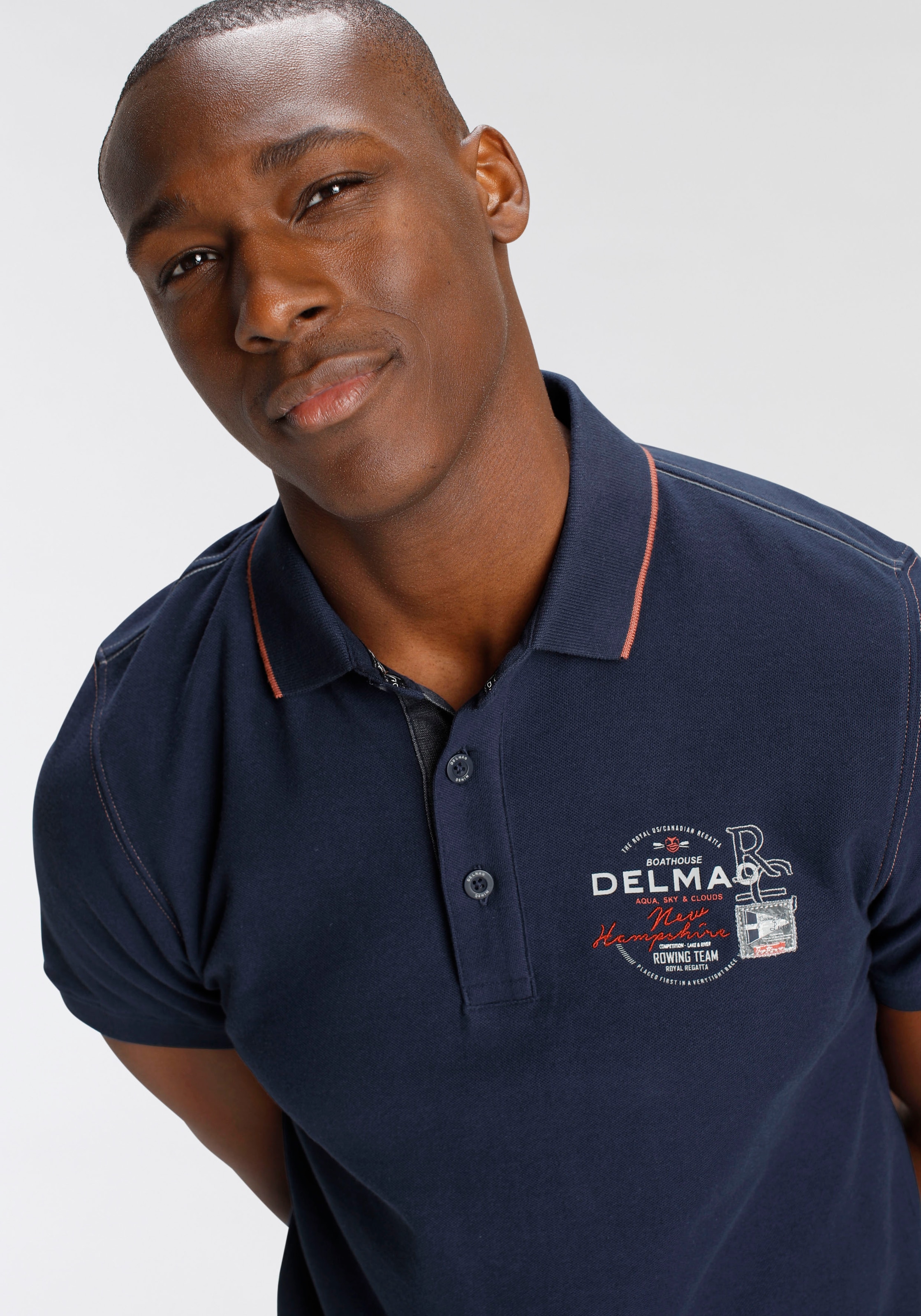 DELMAO Poloshirt, mit Brustprint und Stickerei - NEUE MARKE!