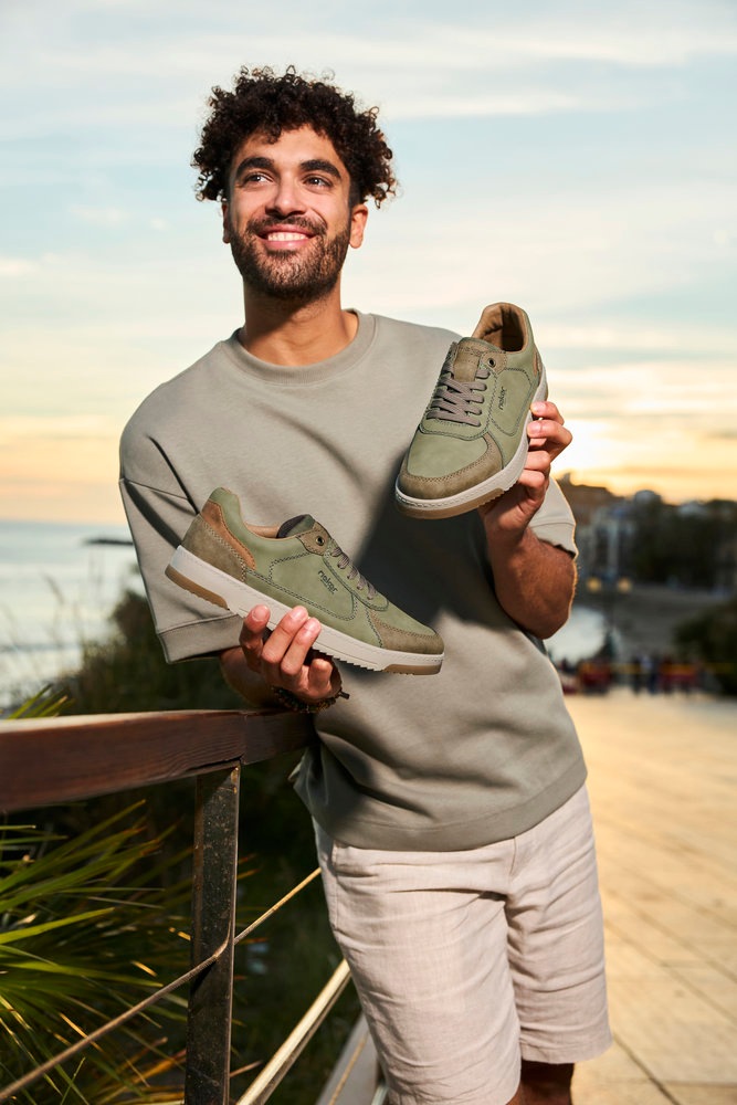 Rieker Sneaker, Freizeitschuh, Halbschuh, Schnürschuh mit gepolstertem Schaftrand
