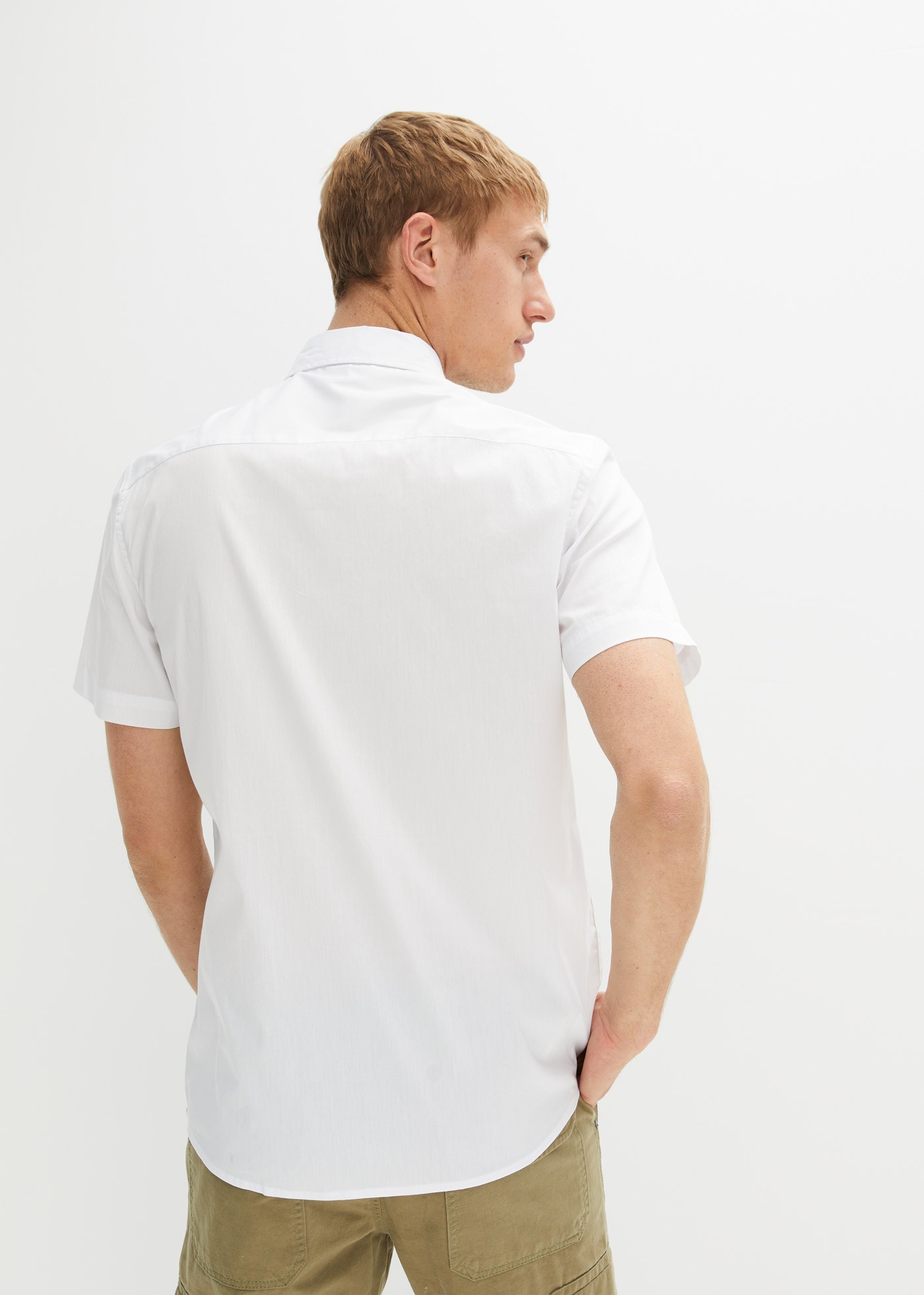 bonprix Kurzarmhemd Slim fit Passform, aus Baumwolle, Polyamid und Elasthan, unifarben