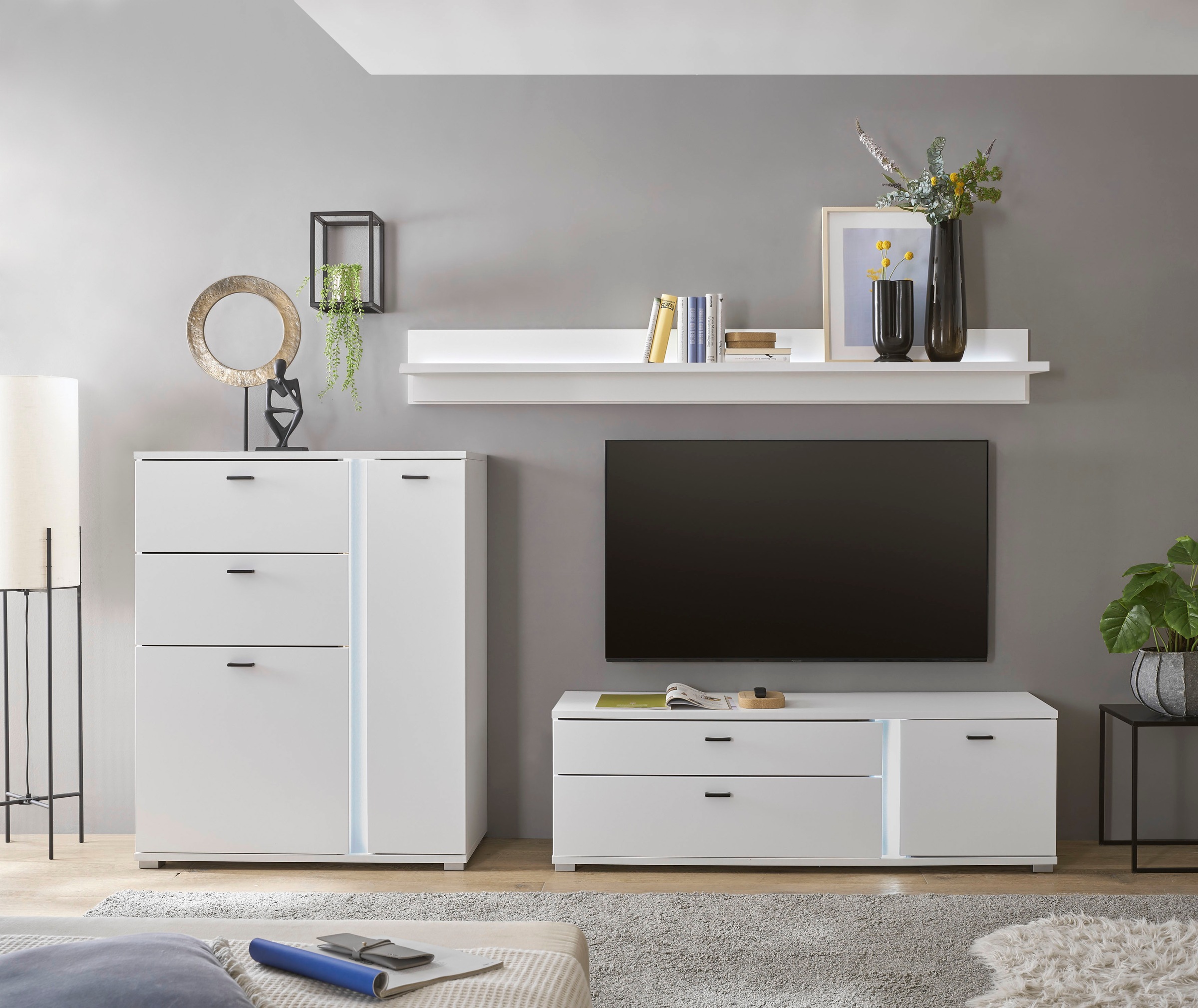 INOSIGN Wohnwand »LONG ISLAND«, (Set, 3 St.), in moderner Trendfarbe,inklusive senkrechter Beleuchtung,Breite 260 cm