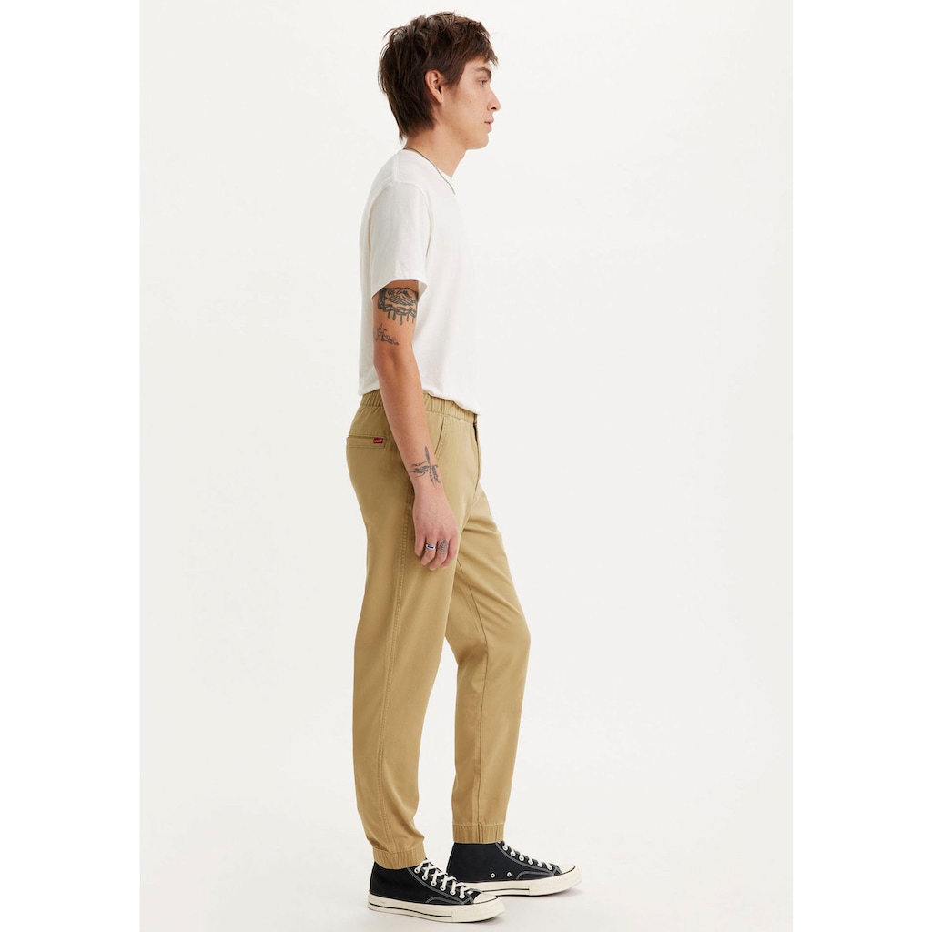 Levi's® Chinohose »LE XX CHINO JOGGER III«, in Unifarbe für leichtes Styling