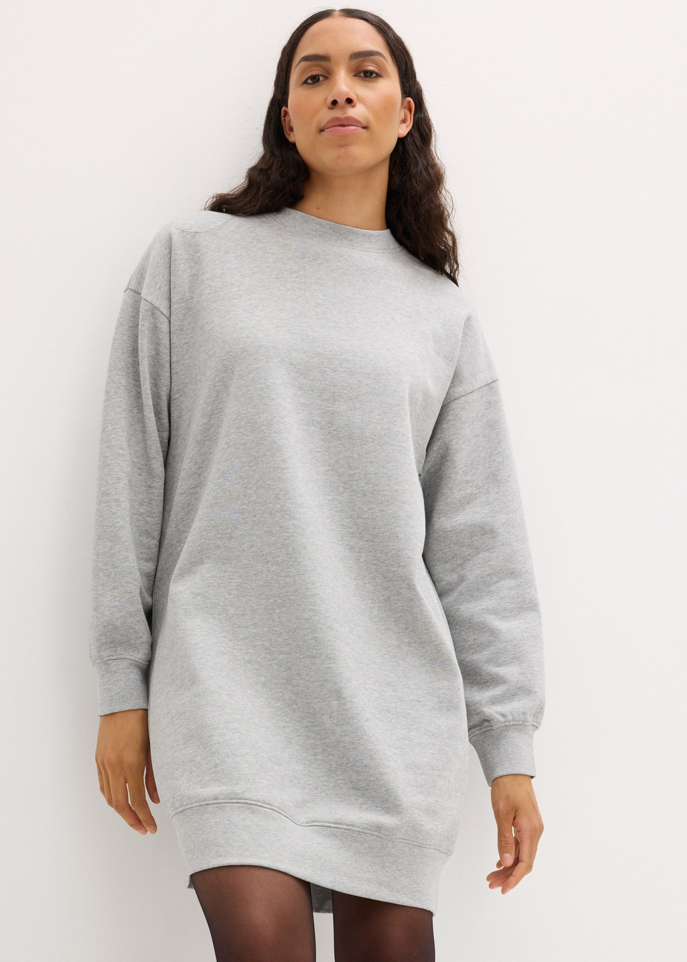 bonprix Sweatkleid »Oversized Sweatkleid« Ohne Taschen für den Alltag, dickeres Material, Oversize-Passform