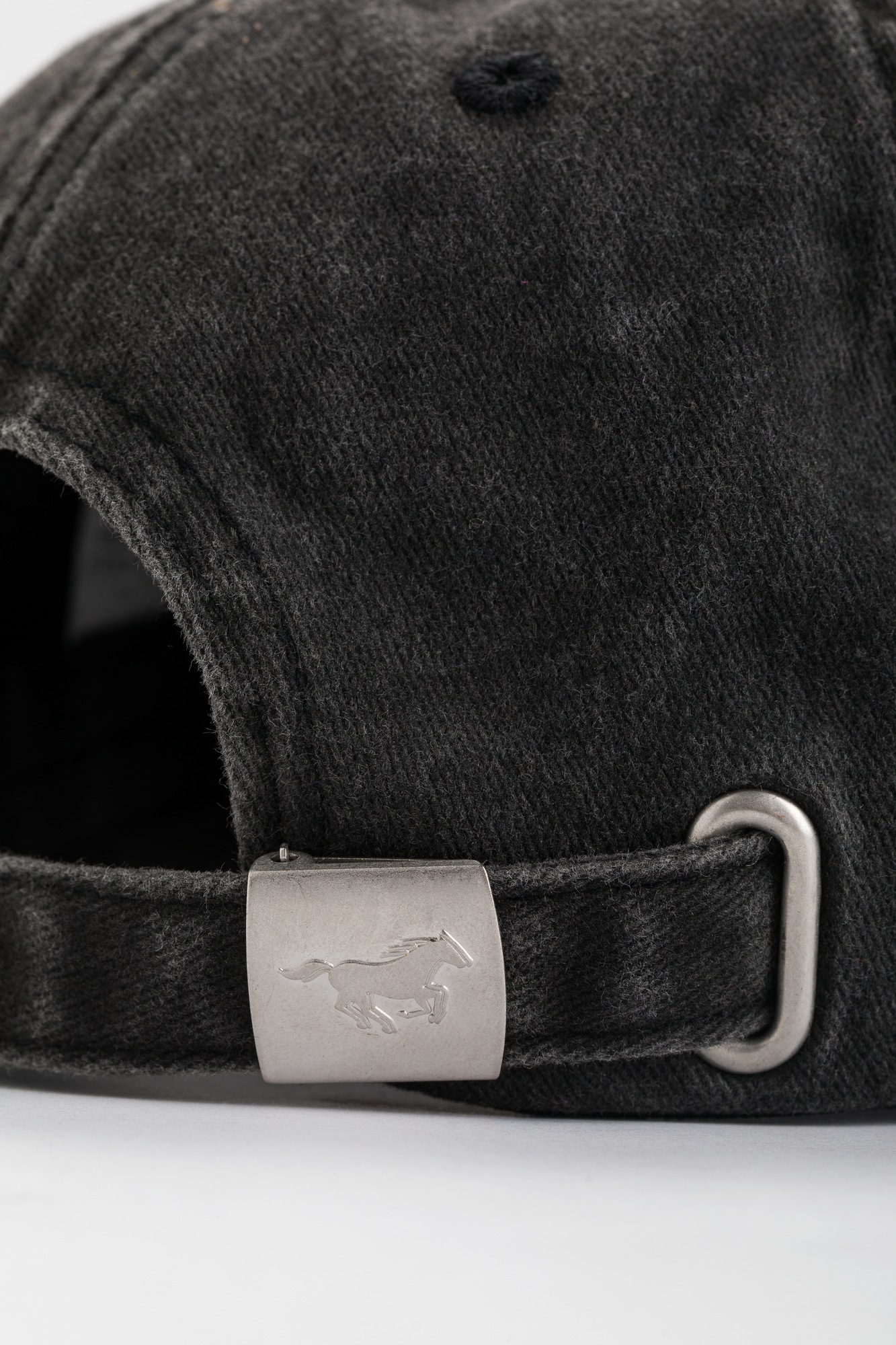 MUSTANG Baseball Cap »"Jamie"« Größenverstellbar, Washed Look, mit großer Stickerei vorne