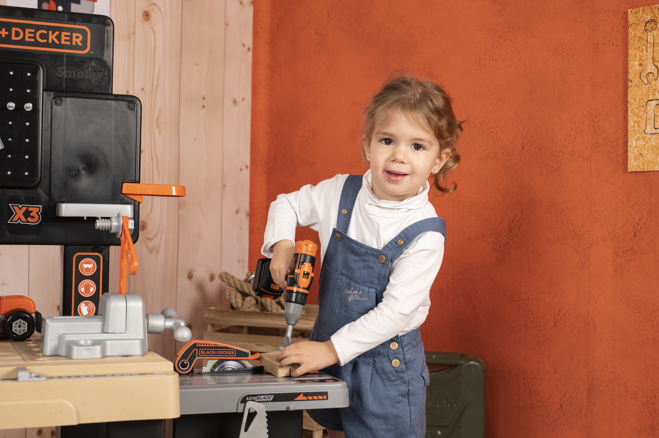 Smoby Spielwerkbank »Black + Decker, Mega Werkbank Center«