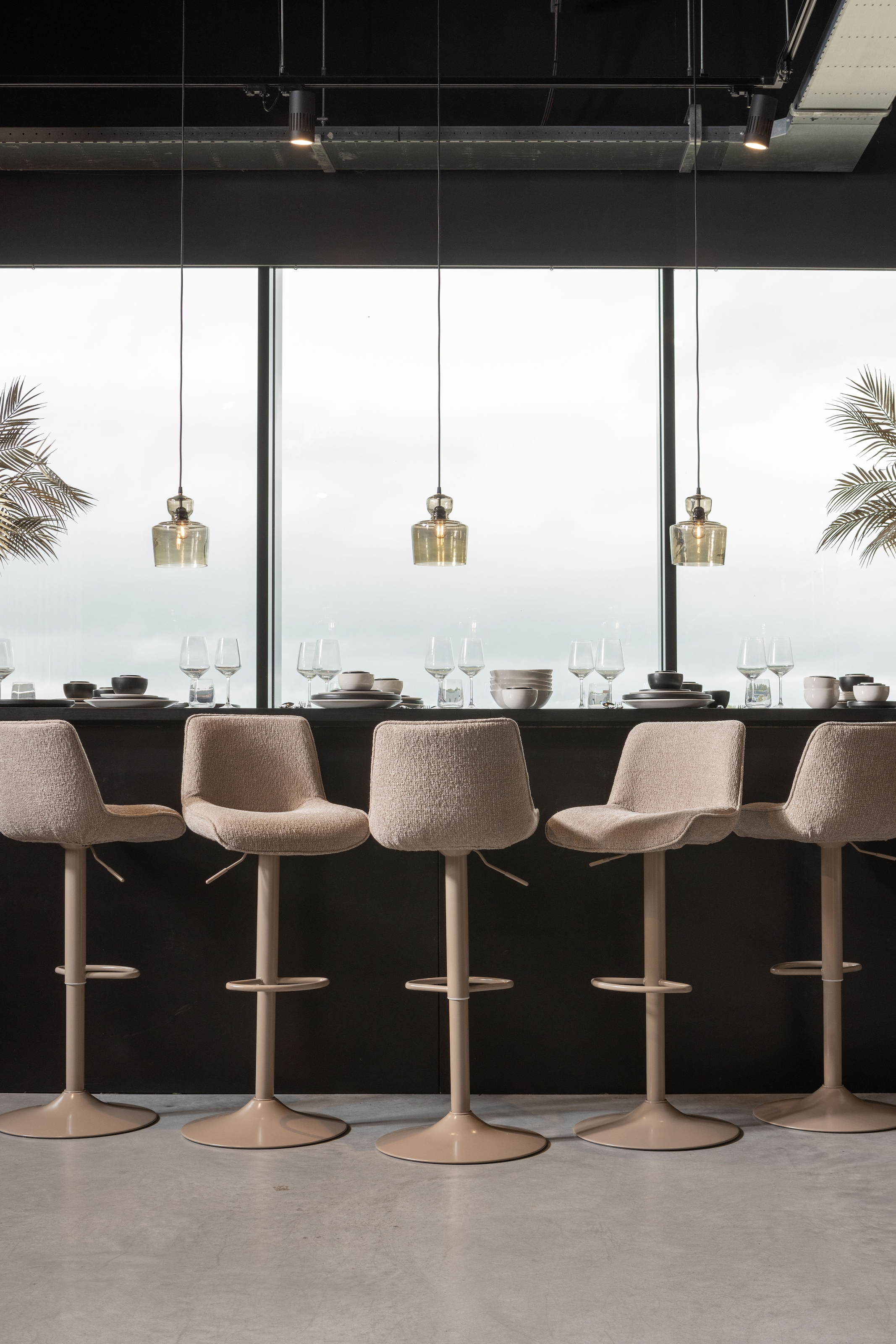 WOOOD Barhocker »Marten höhenverstellbar und drehbar mit Metallgestell 45 x 50 x 110 cm« Gewebter Bezug, Sehr hohe Verschleißfestigkeit, Tragkraft 120 kg
