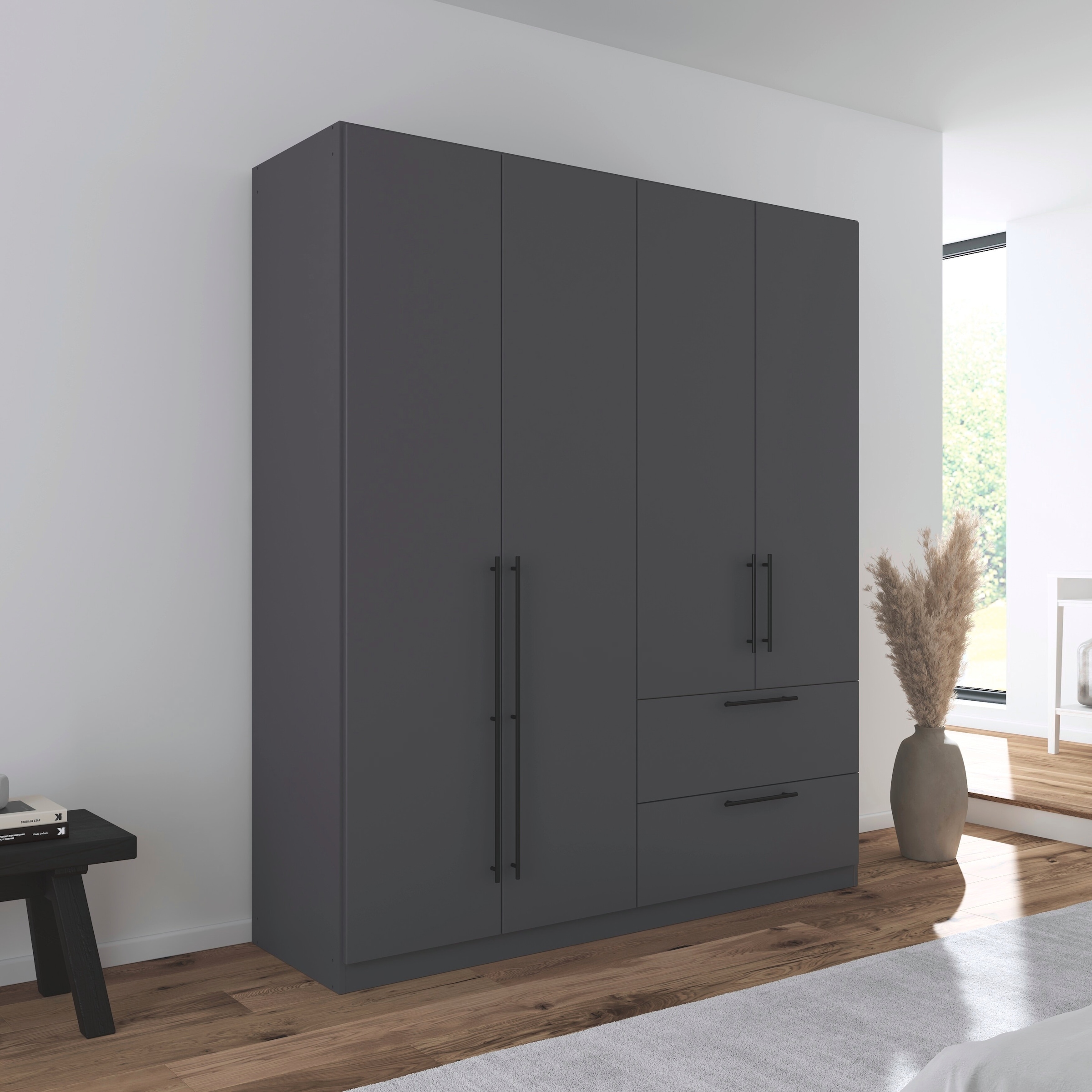 rauch Kleiderschrank »Drehtürenschrank Schrank Garderobe Wäscheschrank Schlafzimmer AVOLA«, (in 3 verschiedenen Ausstattungen BASIC/CLASSIC/PREMIUM), mit hochwertigen Stangengriffen aus Metall in Schwarz MADE IN GERMANY