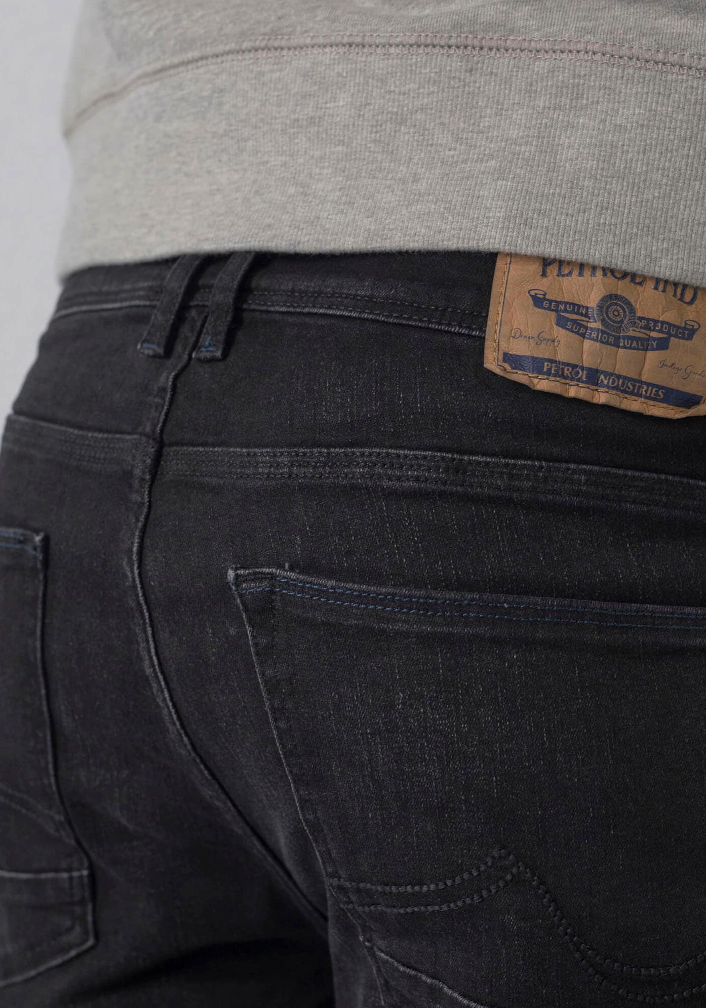 Petrol Industries Regular-fit-Jeans »RUSSEL«, mit Fade-out Effekten