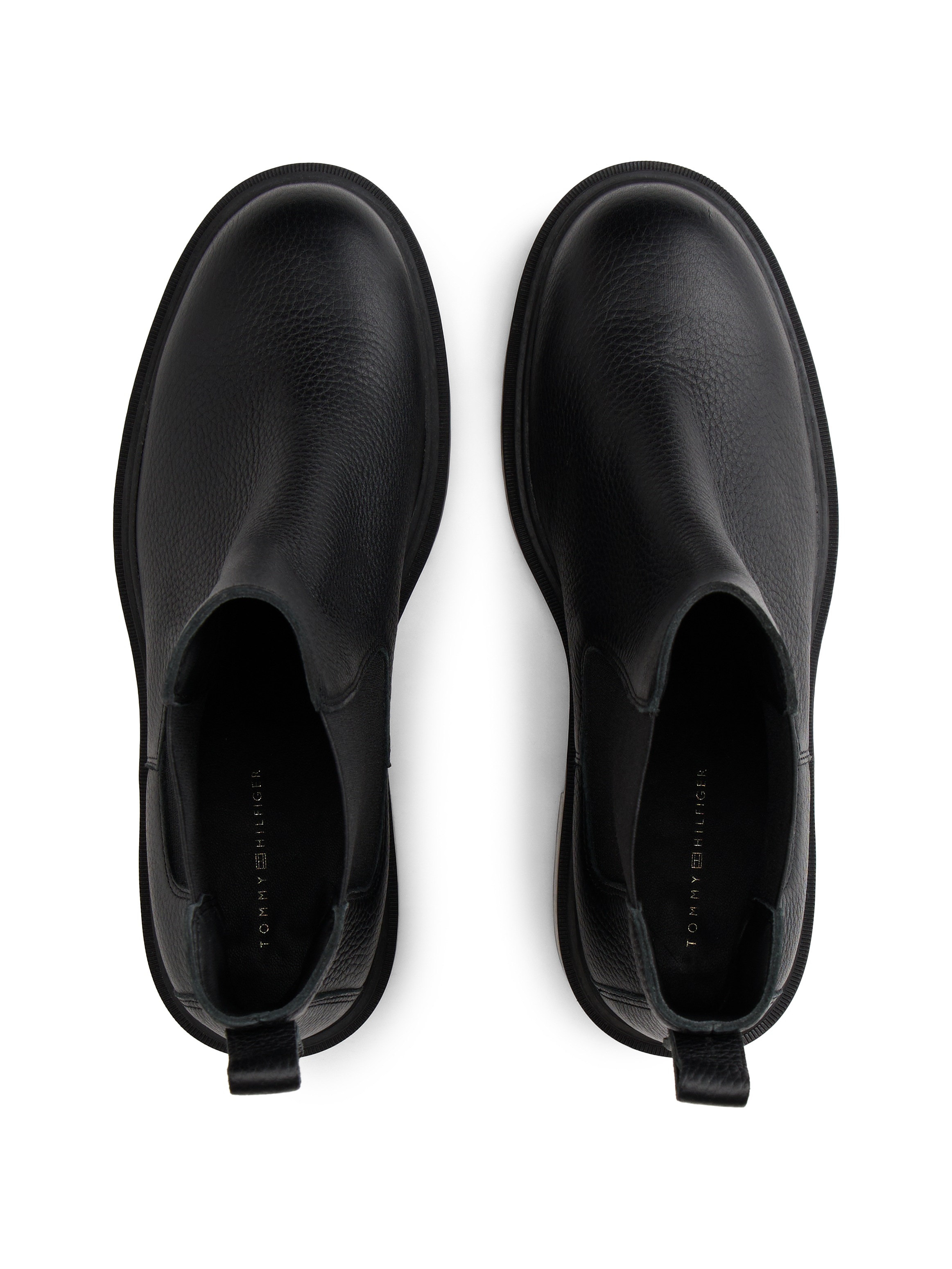 Tommy Hilfiger Chelseaboots »TH LEATHER CHELSEA CLEATED HEEL«  , Blockabsatz, Stiefelette mit kleinem Logo-Emblem