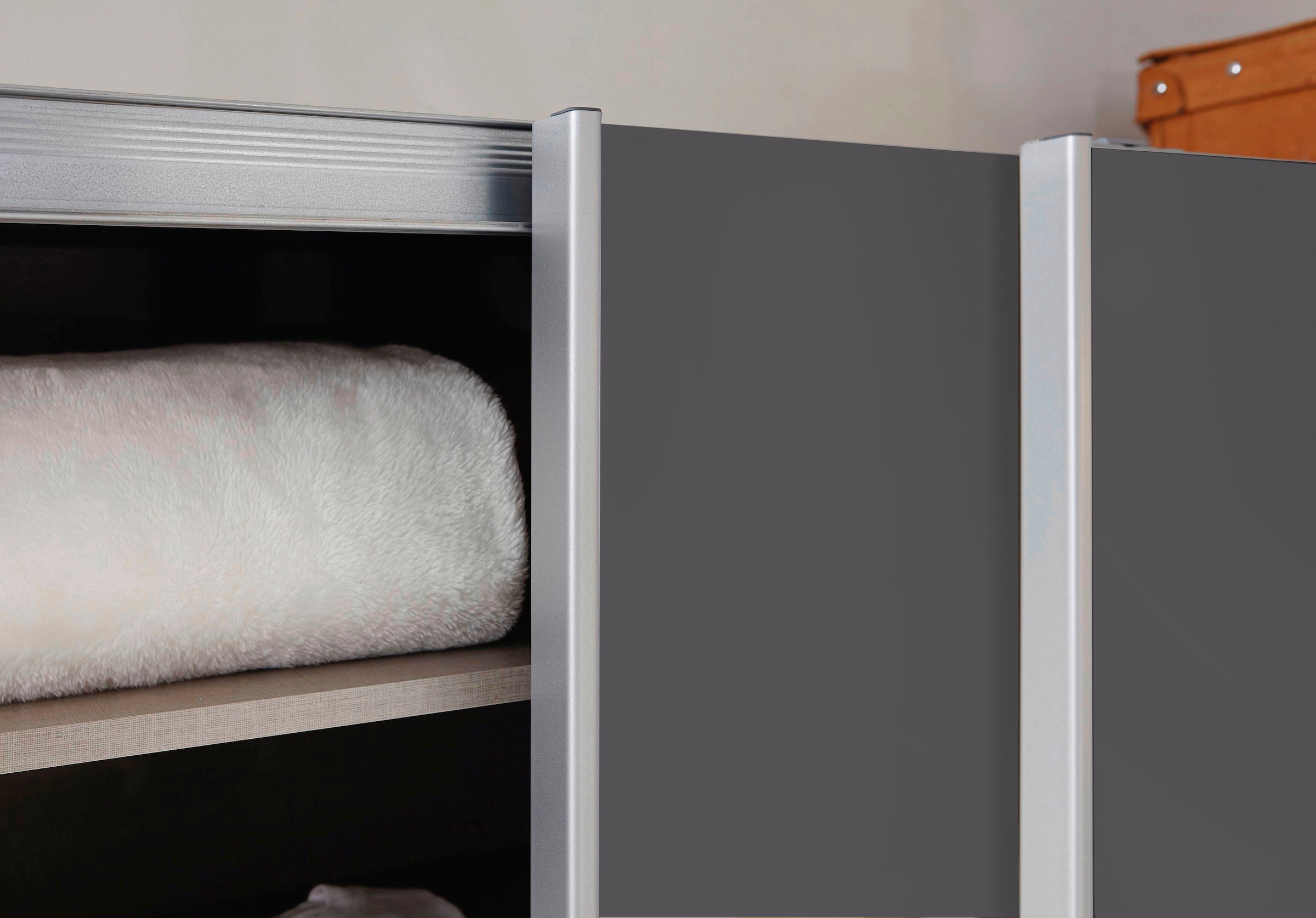 rauch Schwebetürenschrank »Quadra Kleiderschrank BESTSELLER Schrank Gaderobe«, mit Möglichkeit zur individuellen Frontgestaltung, leichtgängige Türen