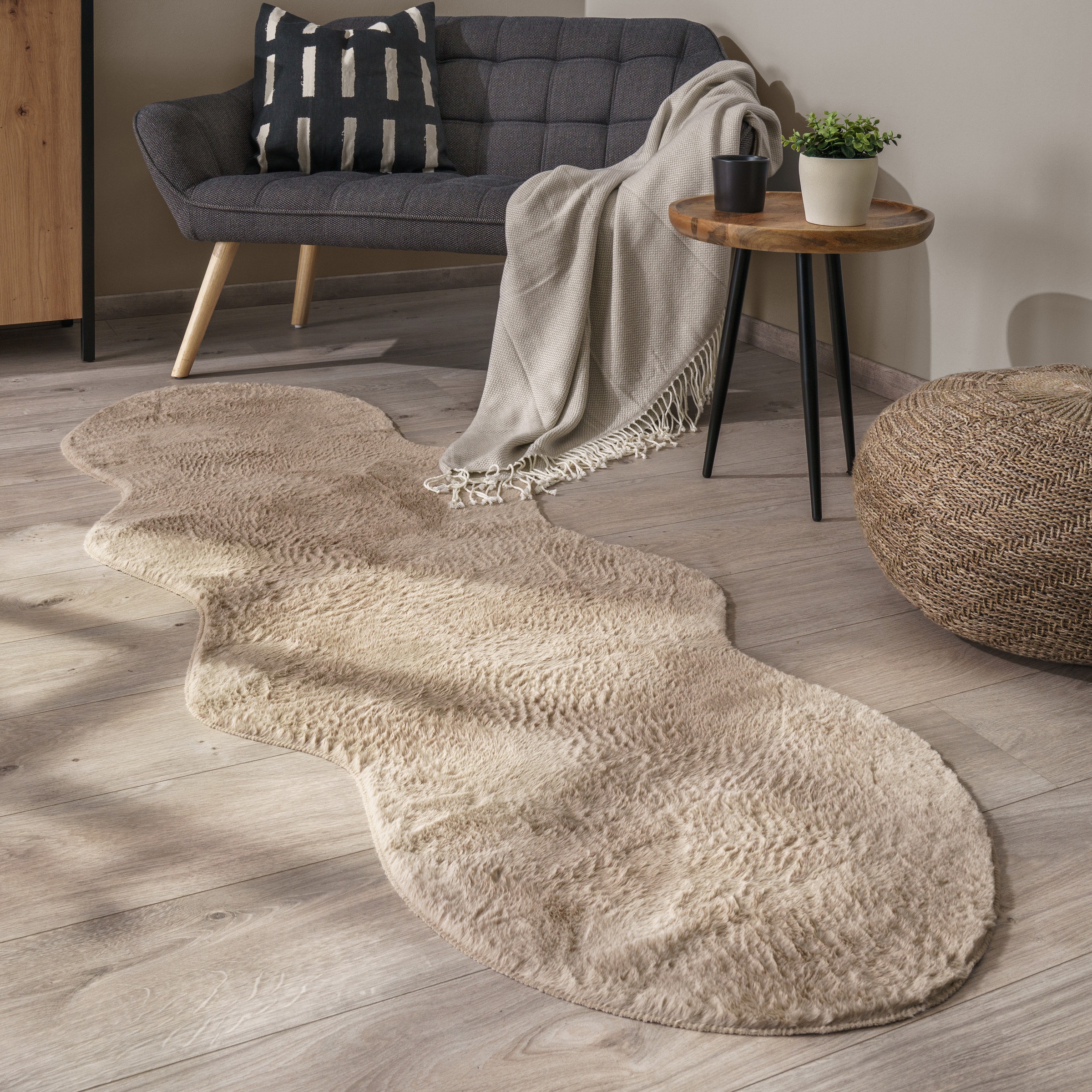 Paco Home Fellteppich »Pelt 640«, fellförmig, 16 mm Höhe, Kunstfell, Uni Fa günstig online kaufen