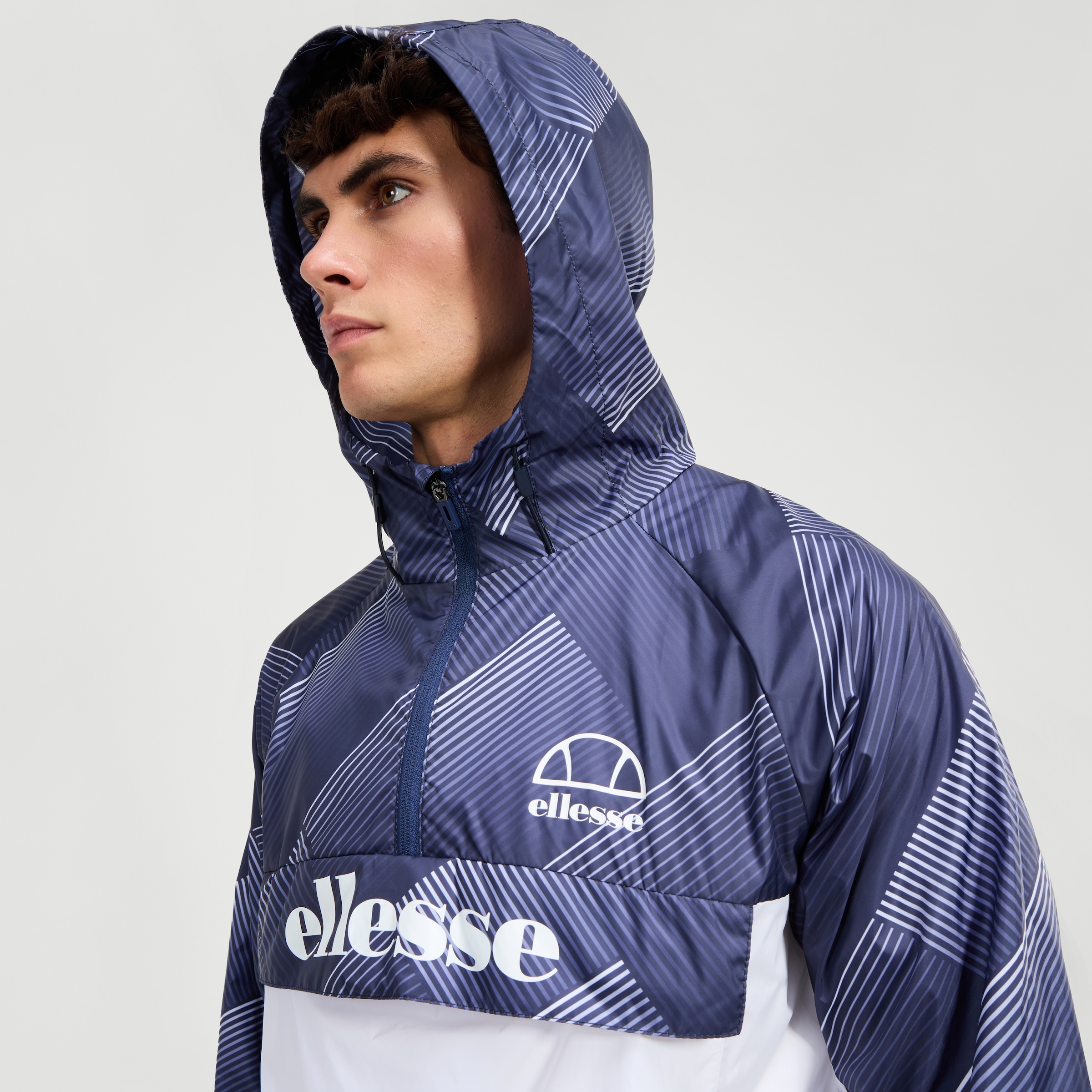 Ellesse Windbreaker »FIORISA WINDRUNNER« leichte Jacke, aus Nylon, maschinenwaschbar